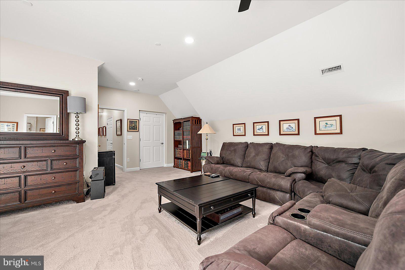 GLEN RIDDLE - Residential
