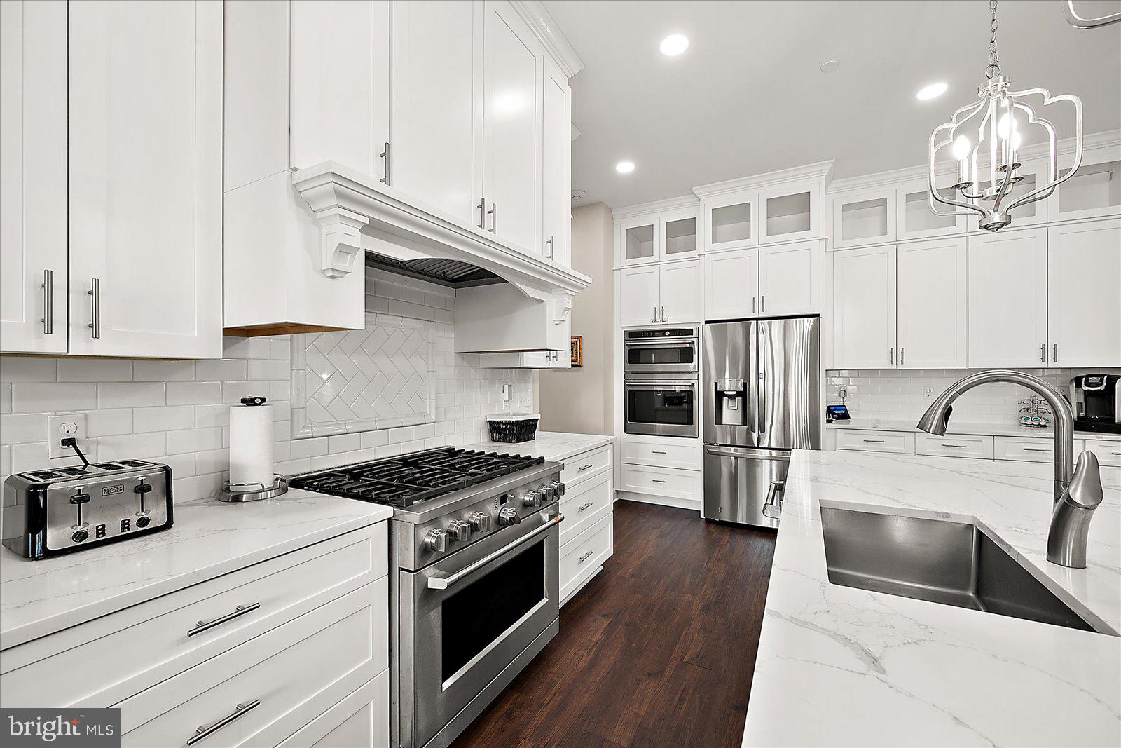 GLEN RIDDLE - Residential