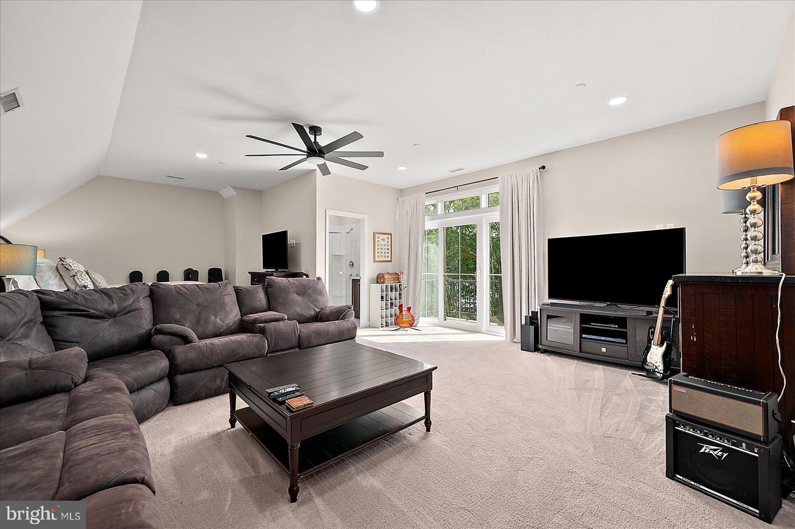 GLEN RIDDLE - Residential