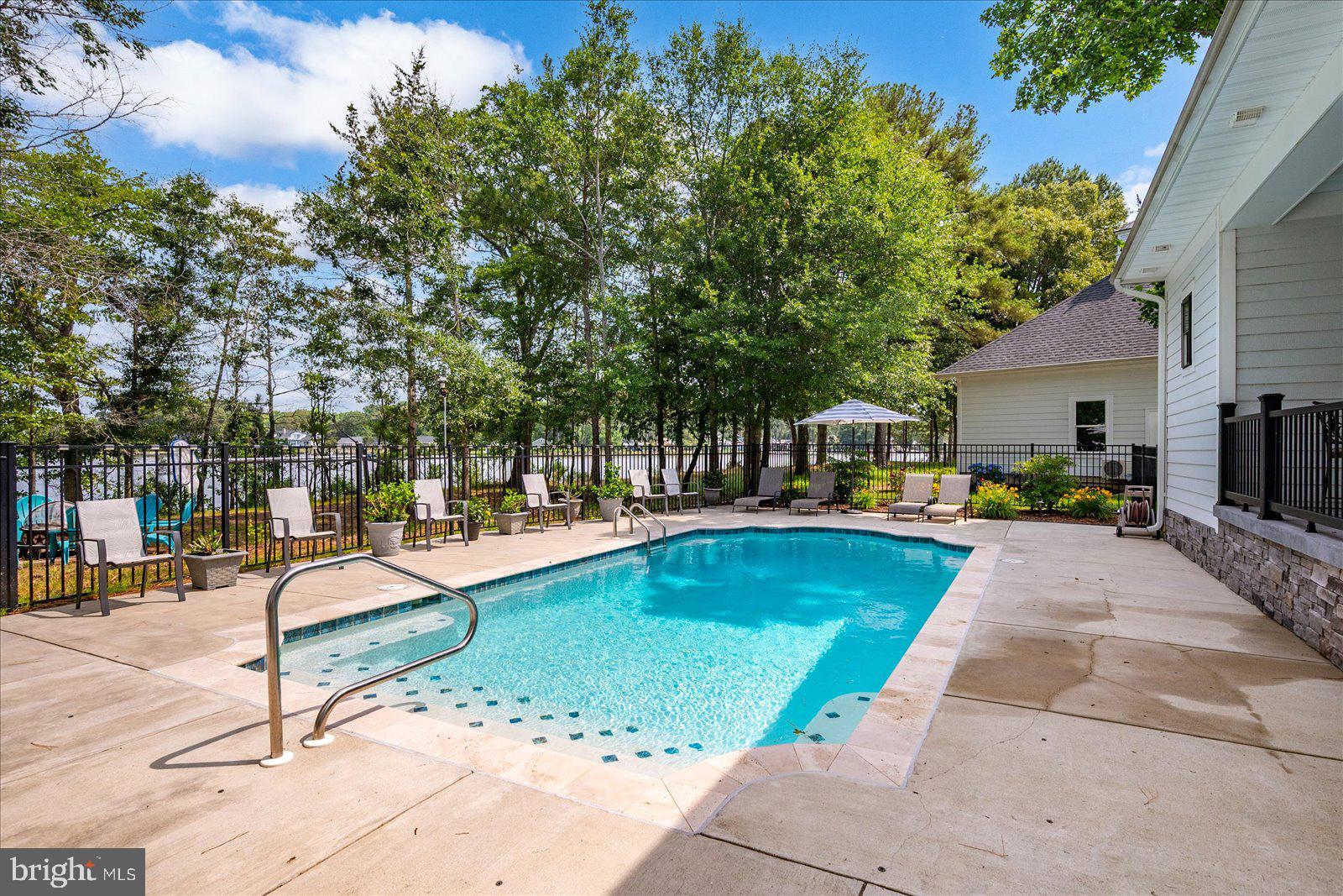 GLEN RIDDLE - Residential