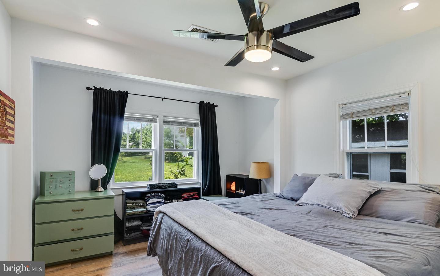 RIVER SPRINGS - Residential