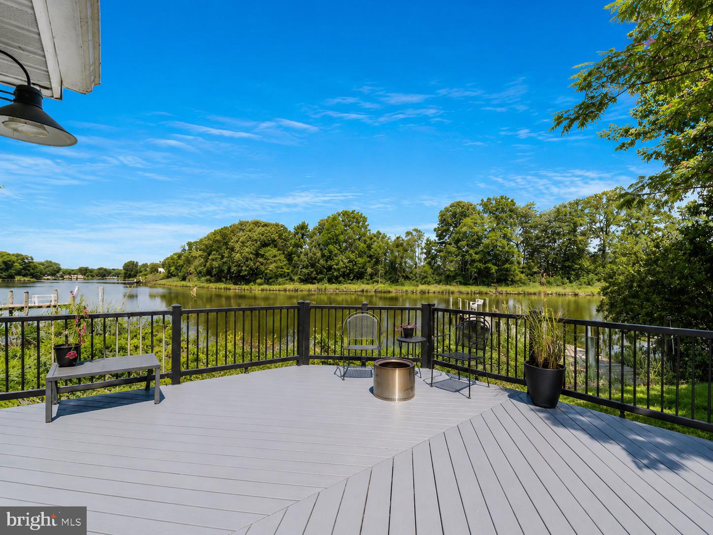 RIVER SPRINGS - Residential