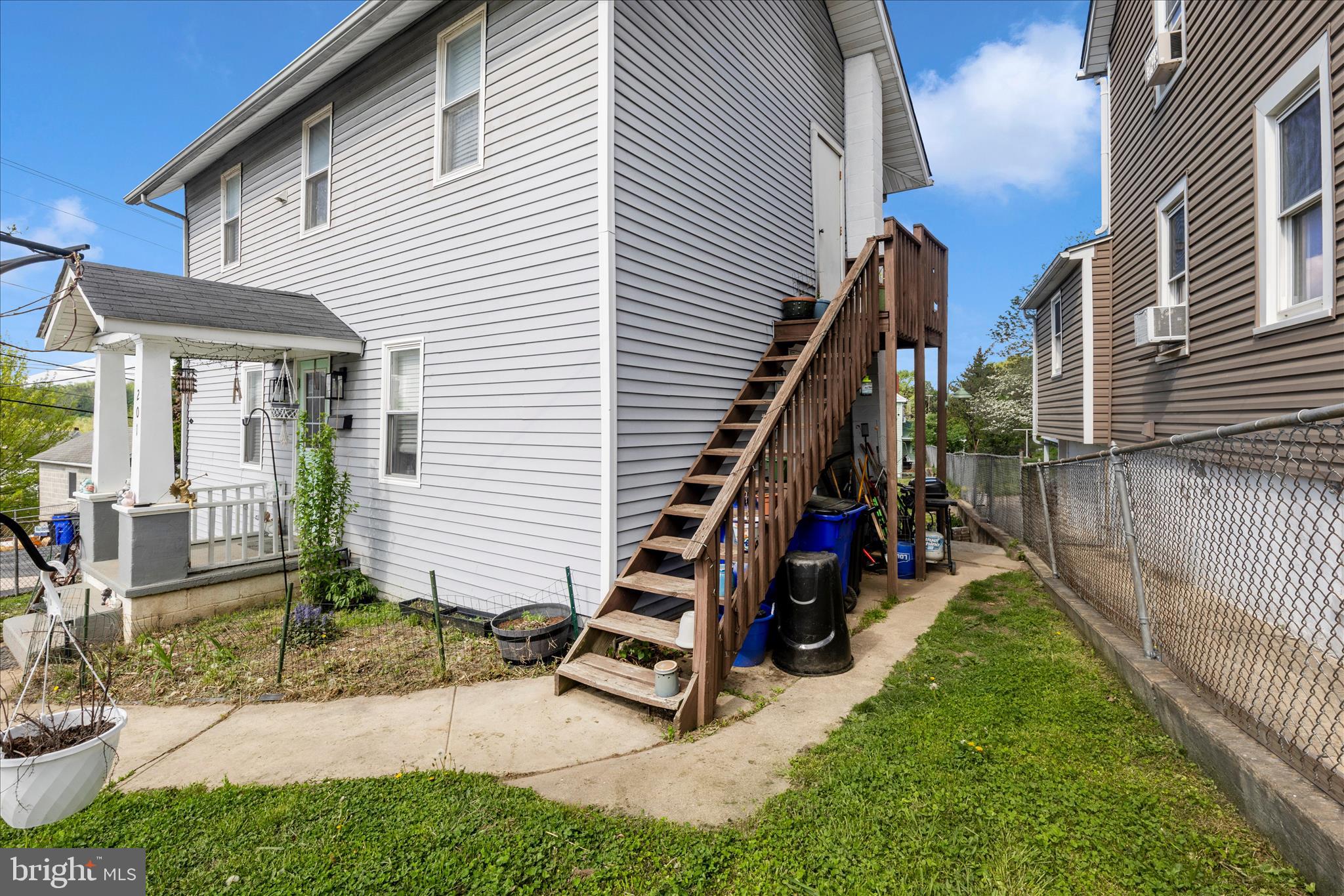 BRUNSWICK - Residential