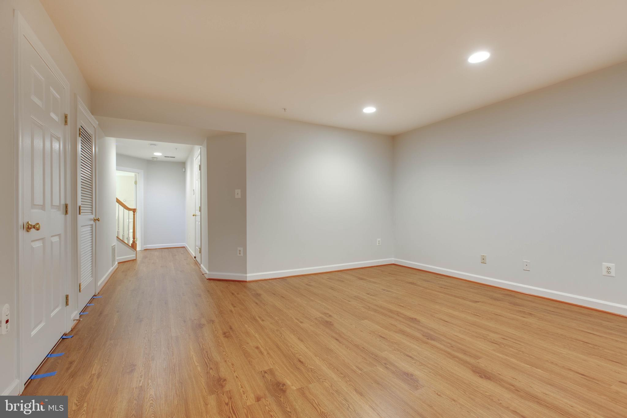 WAVERLY WOODS - Residential