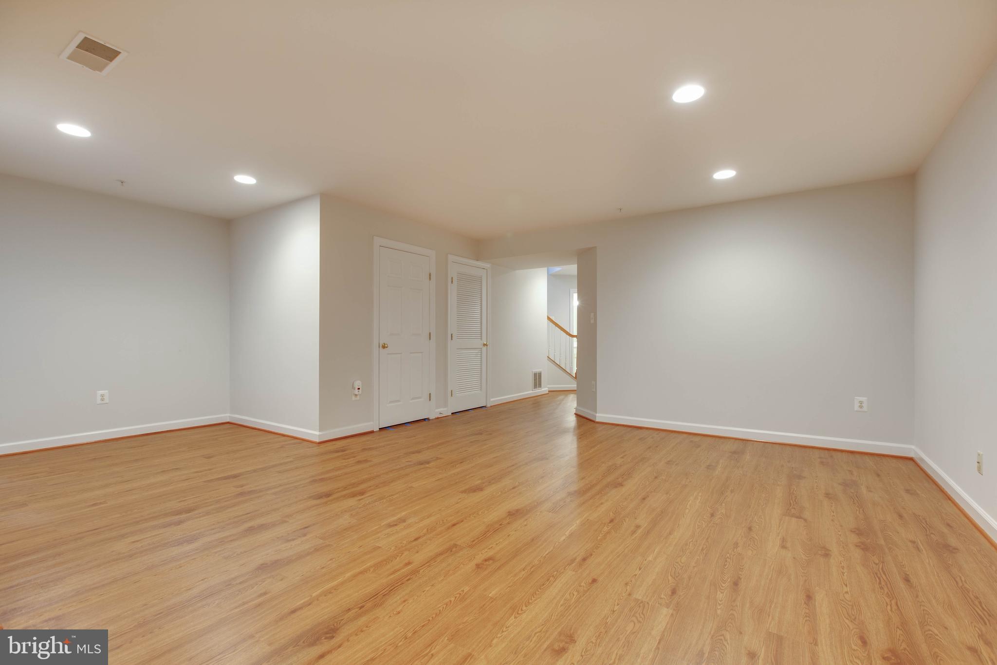 WAVERLY WOODS - Residential