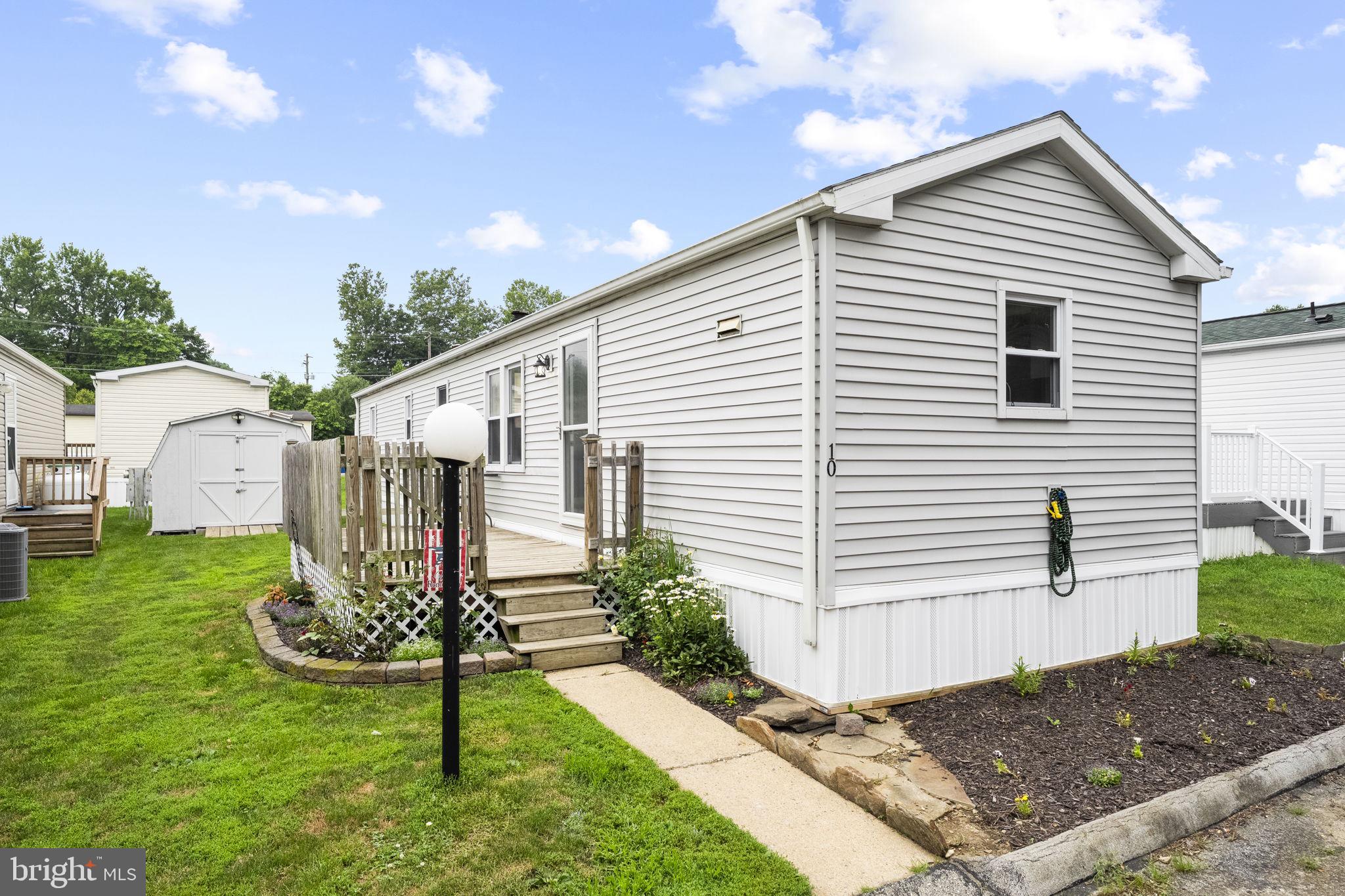 HONEY BROOK MANOR - Residential