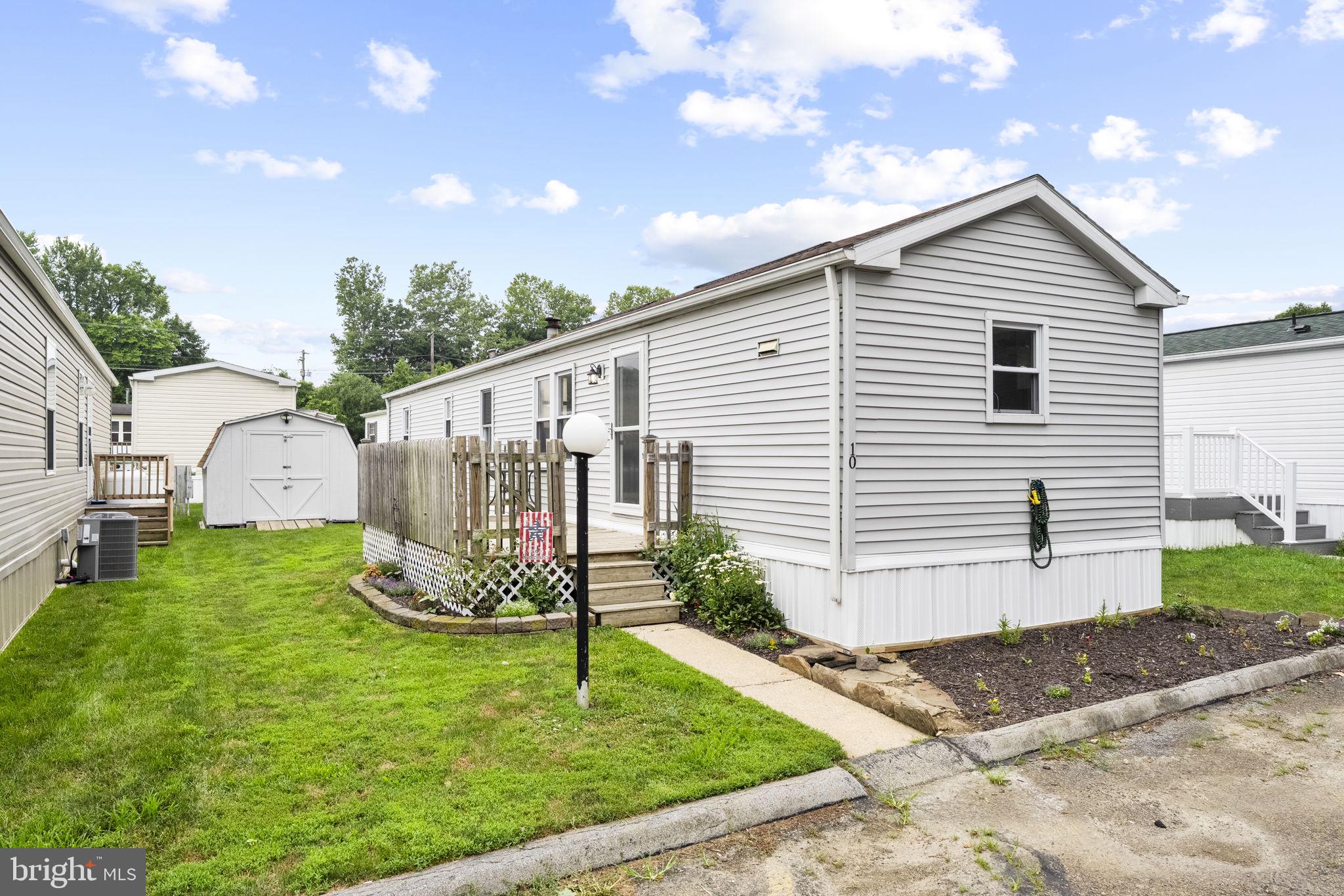 HONEY BROOK MANOR - Residential