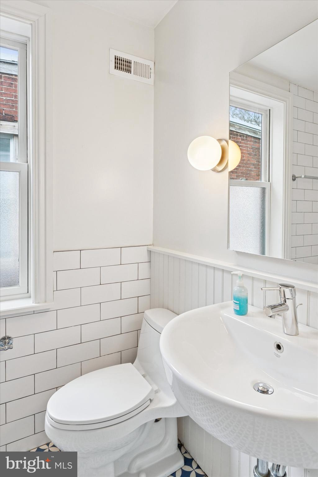POINT BREEZE - Residential