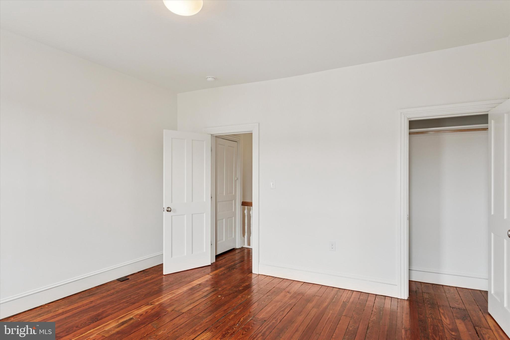 POINT BREEZE - Residential