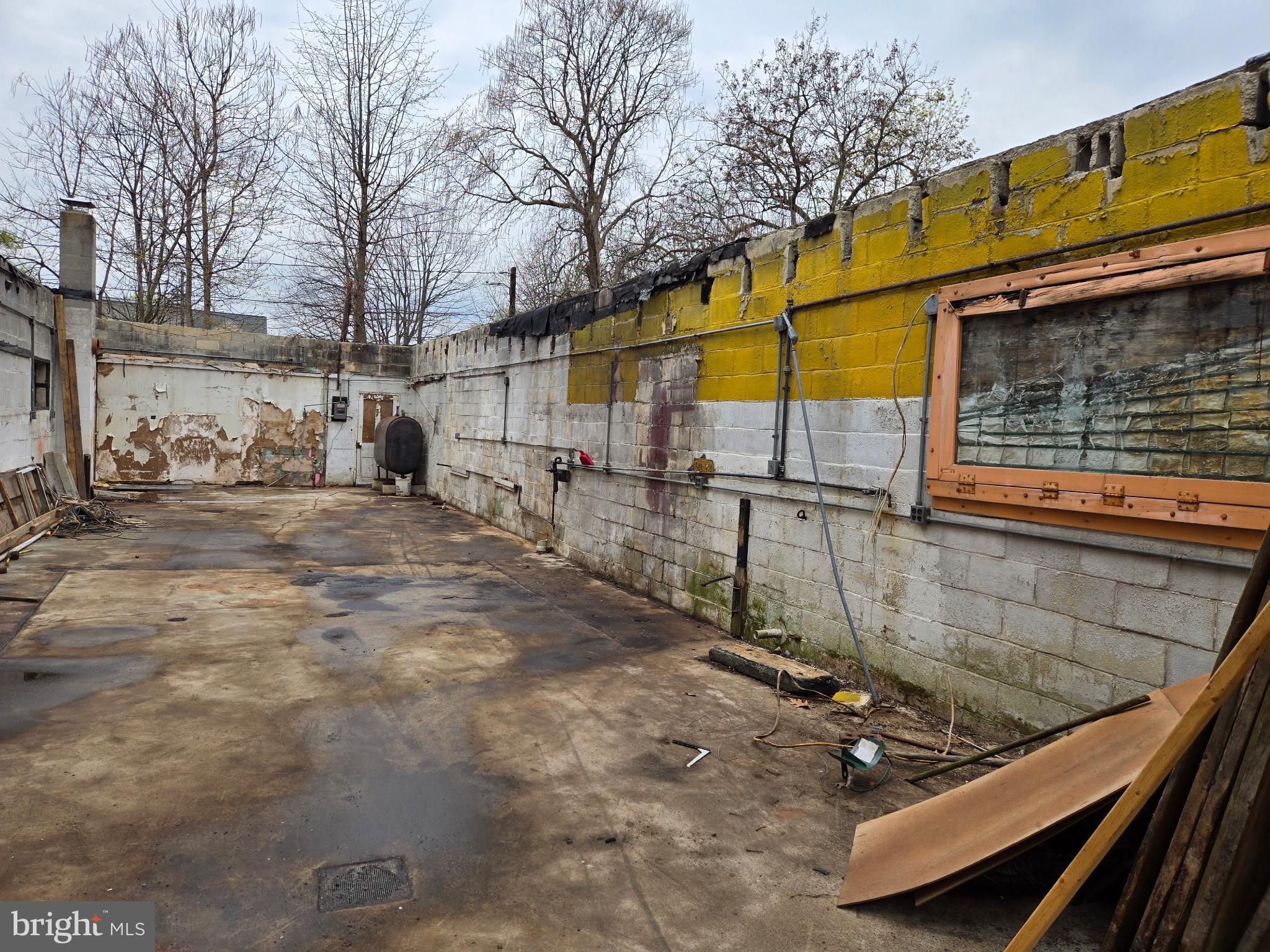 MIDTOWN HARRISBURG - Commercial Sale