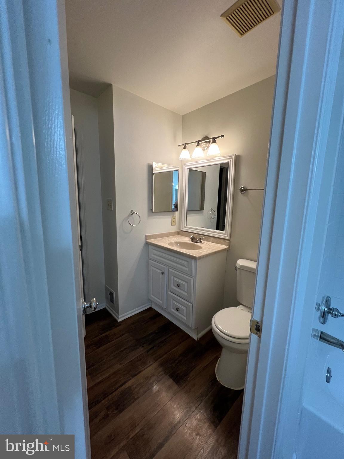 LAKE RIDGE - Residential