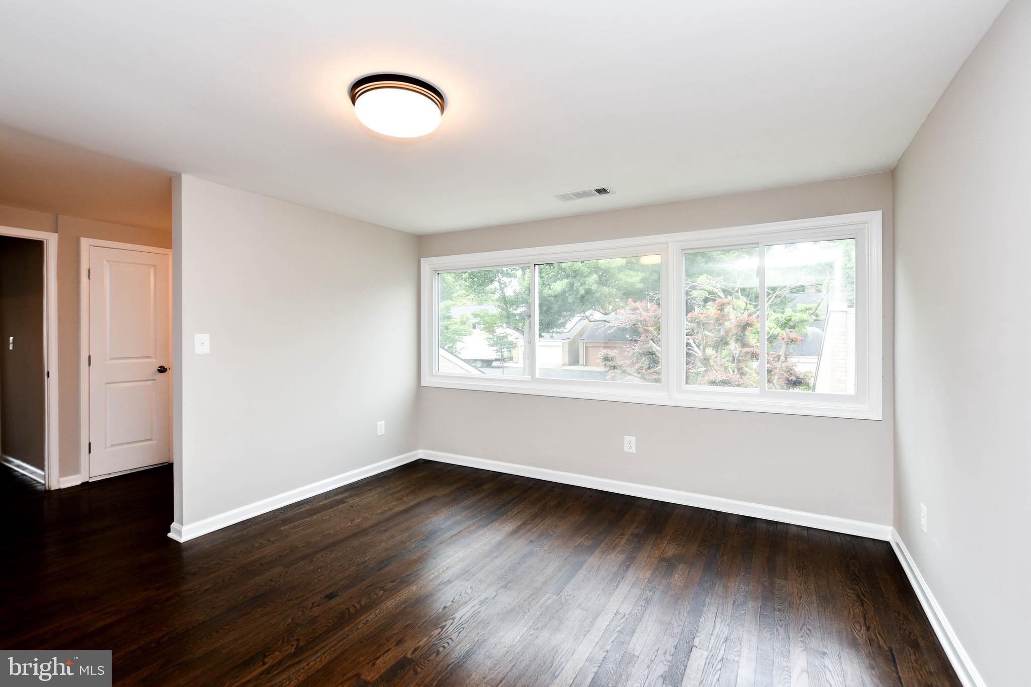 COURTS OF WHETSTONE - Residential