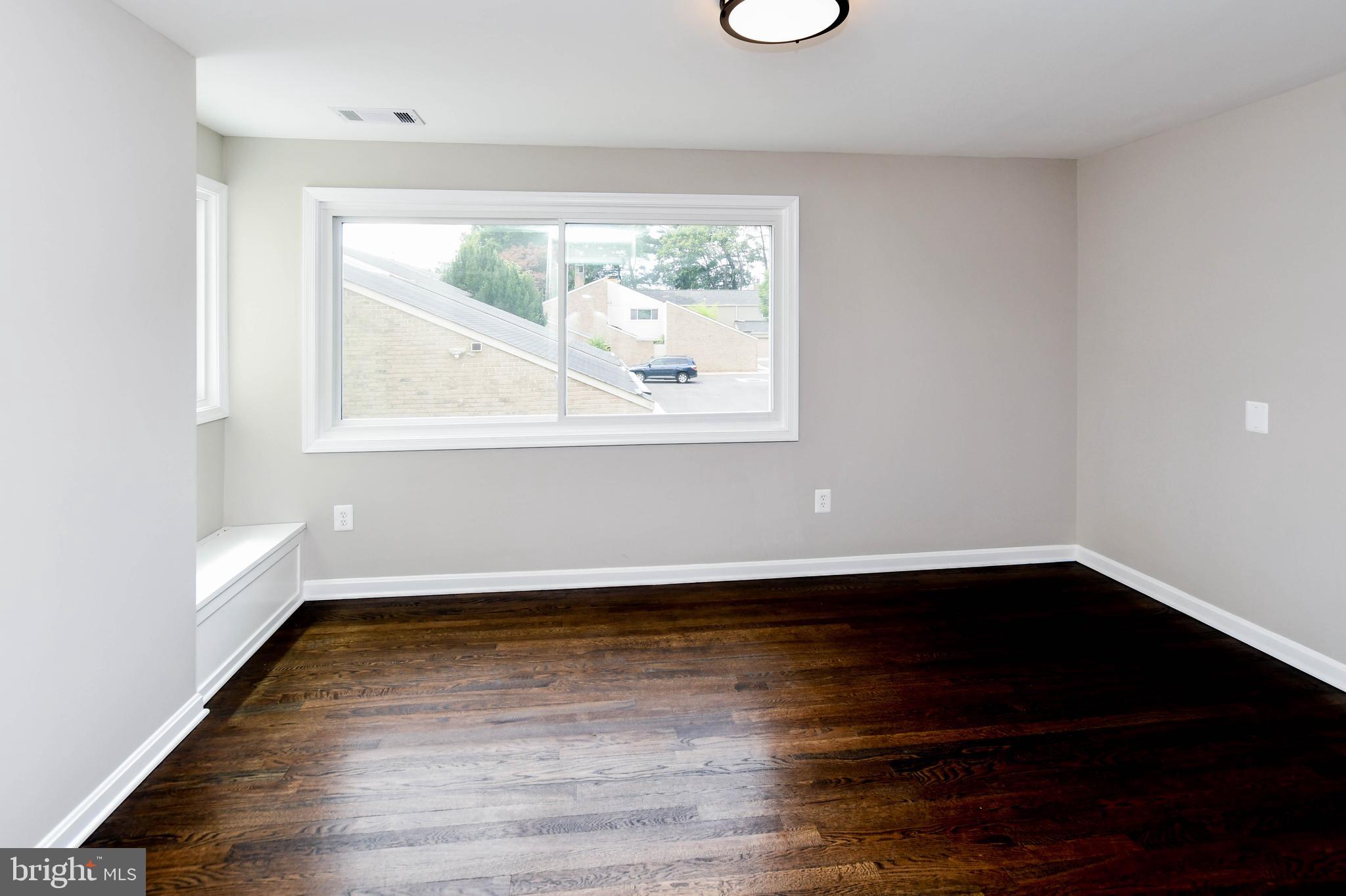 COURTS OF WHETSTONE - Residential