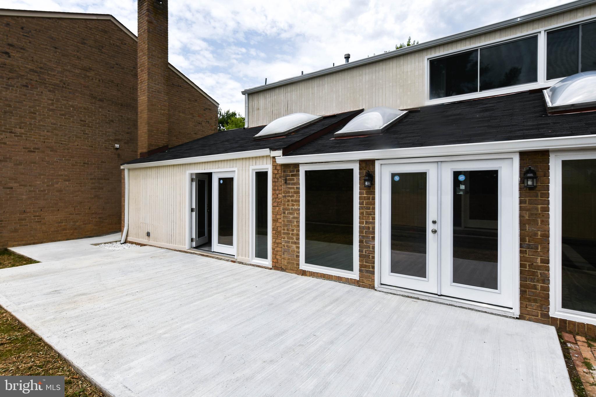 COURTS OF WHETSTONE - Residential