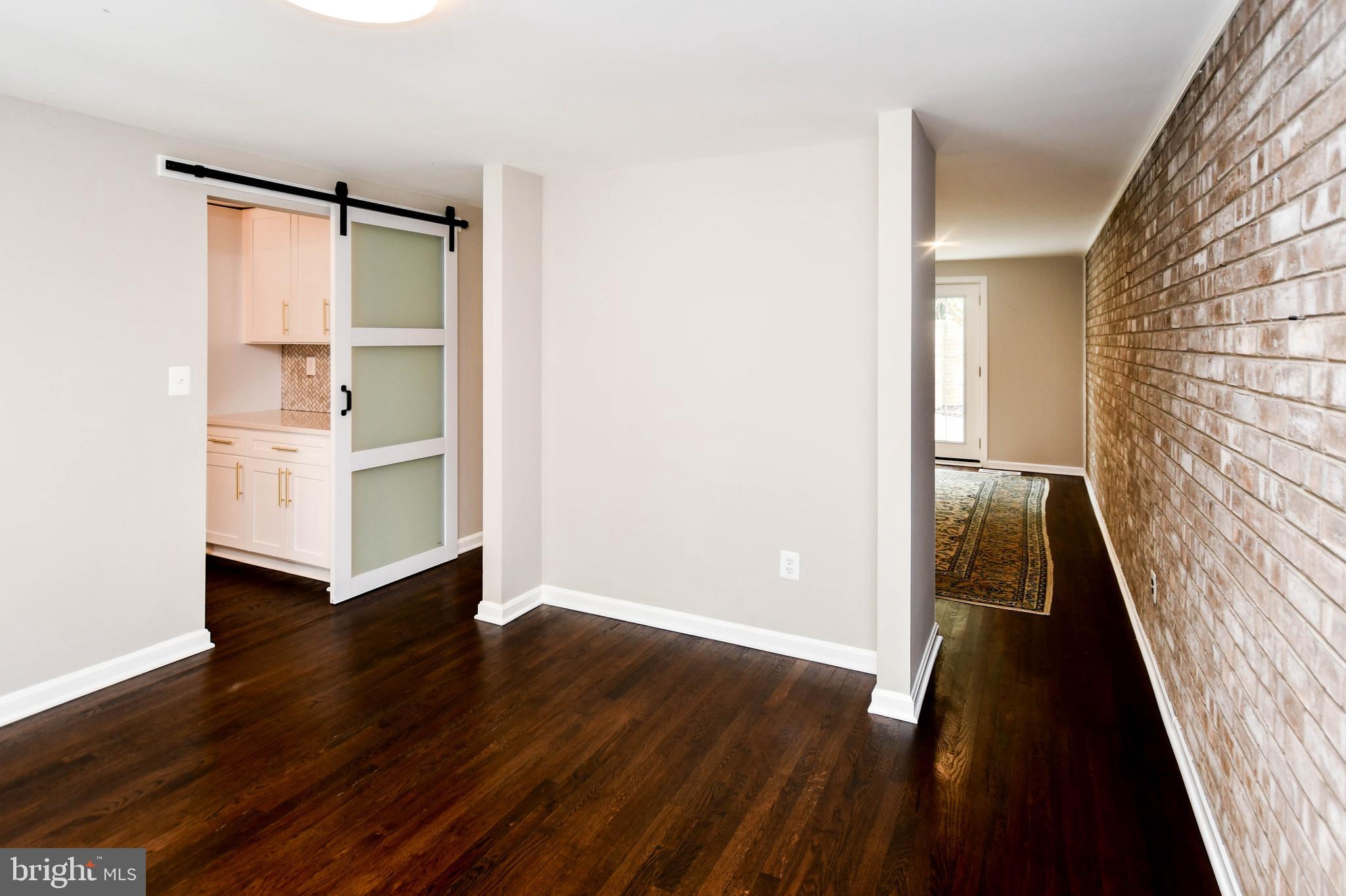 COURTS OF WHETSTONE - Residential