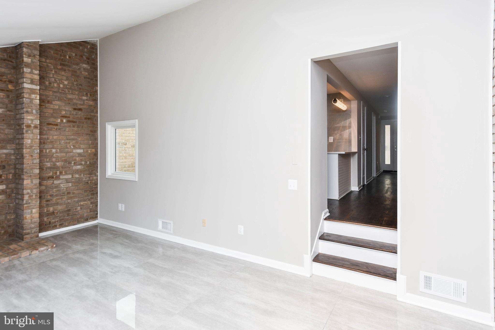 COURTS OF WHETSTONE - Residential