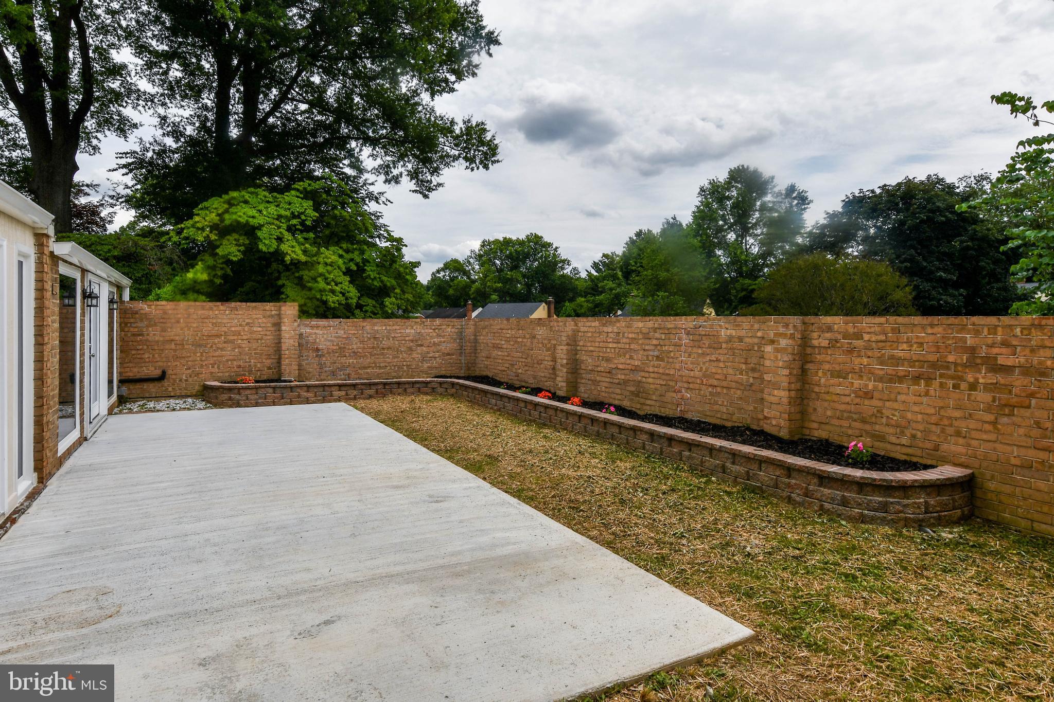 COURTS OF WHETSTONE - Residential