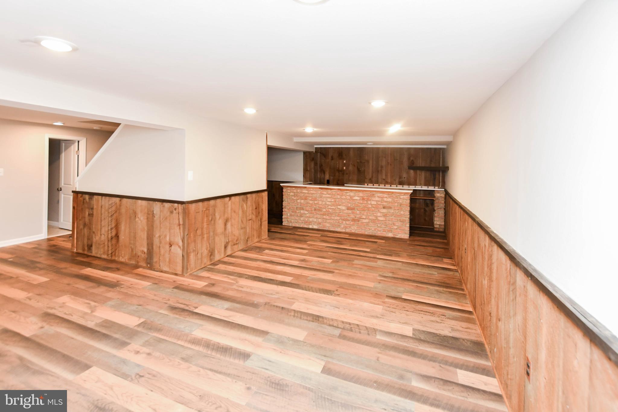 COURTS OF WHETSTONE - Residential