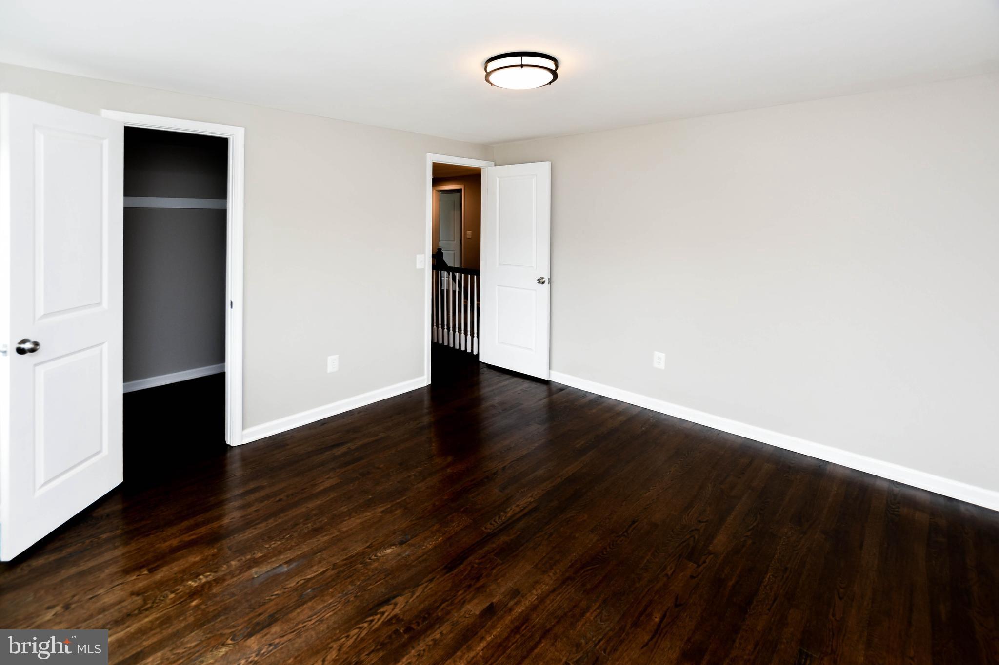 COURTS OF WHETSTONE - Residential