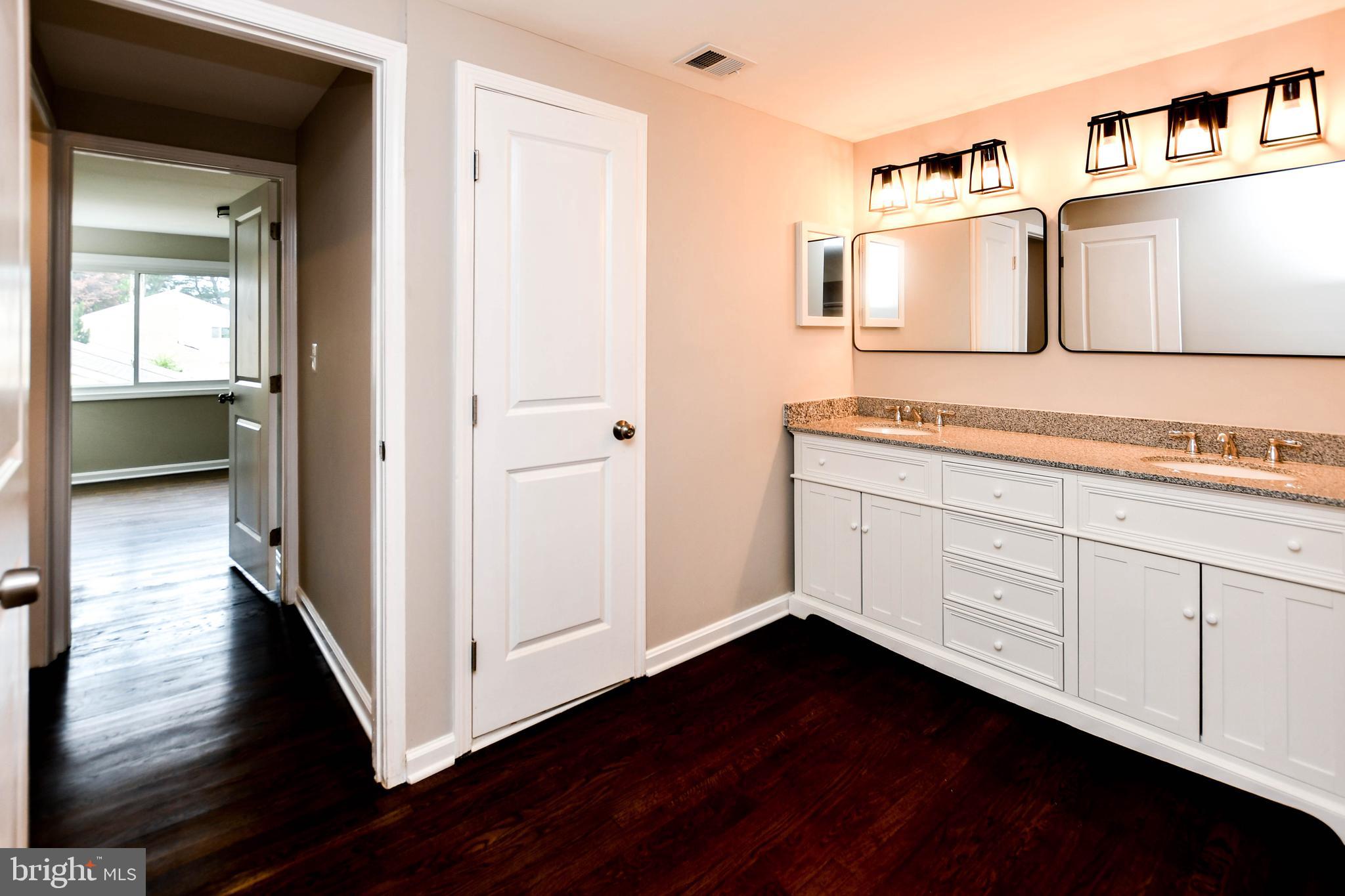 COURTS OF WHETSTONE - Residential