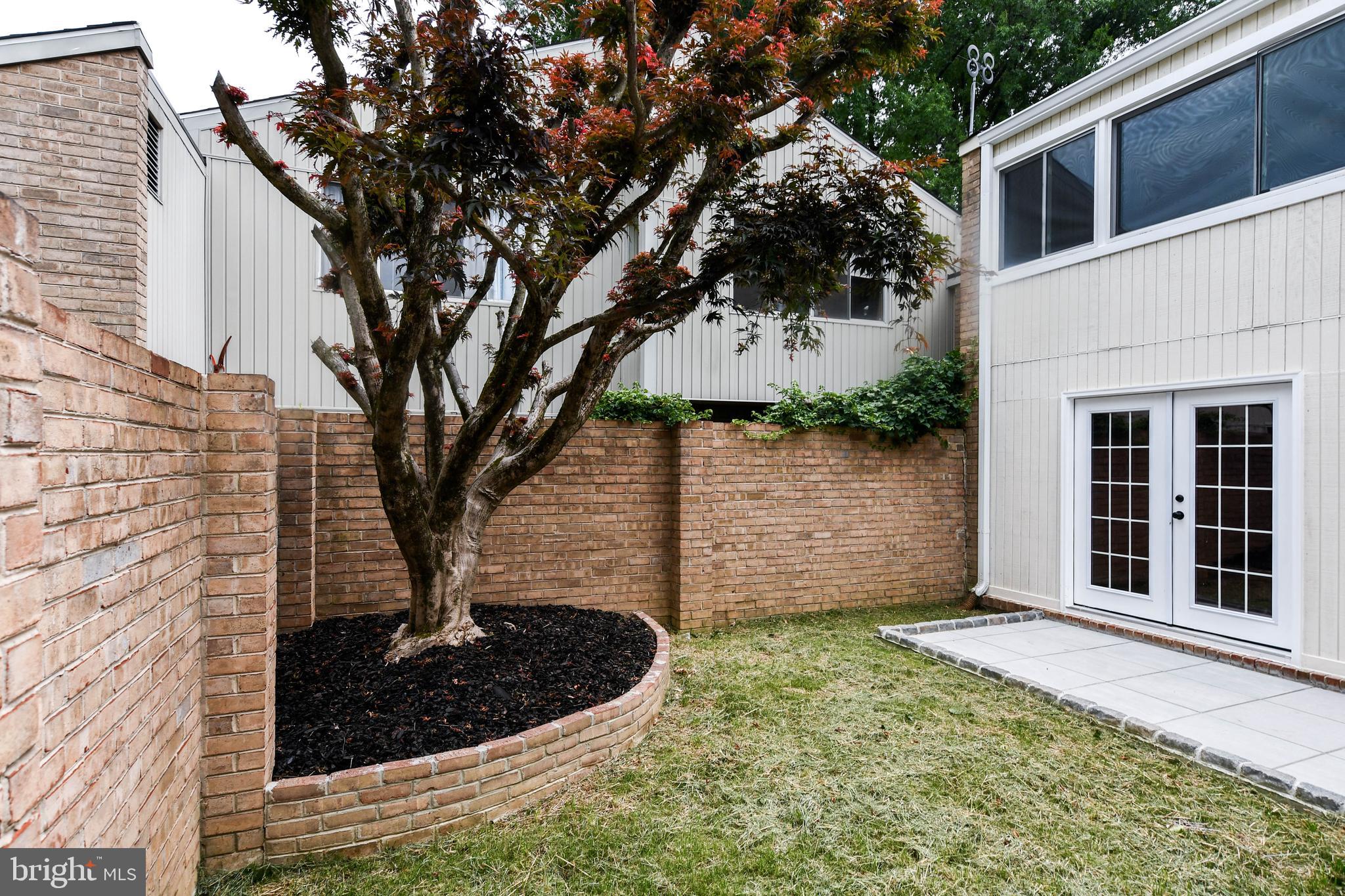 COURTS OF WHETSTONE - Residential