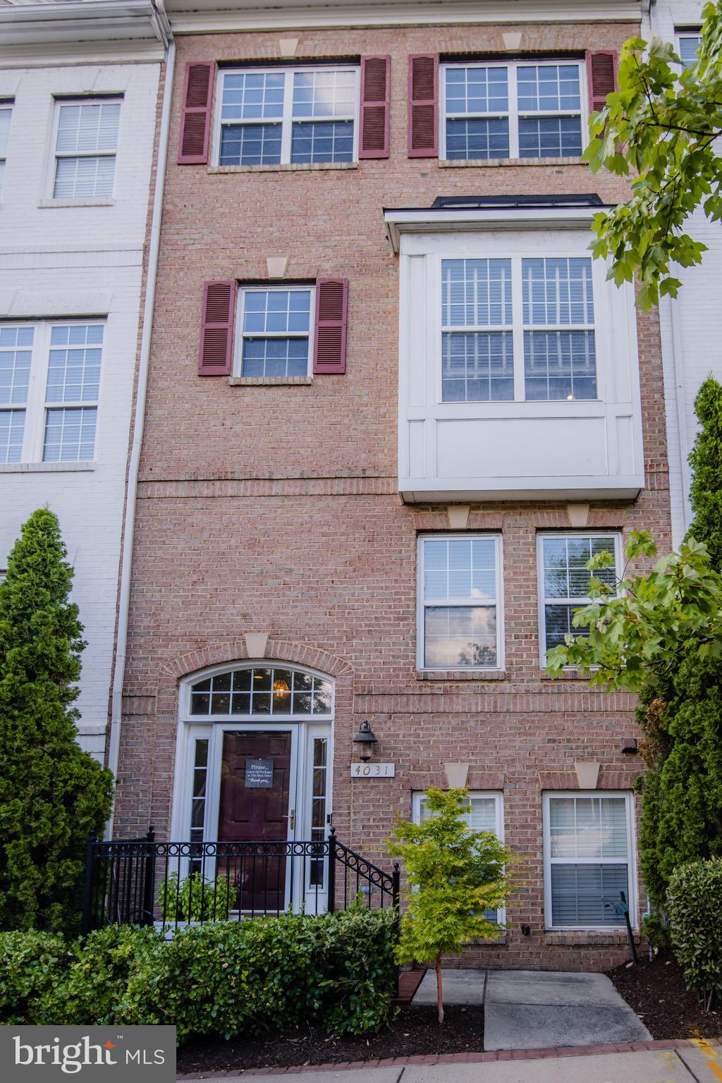 ALCOVA HEIGHTS - Residential Lease