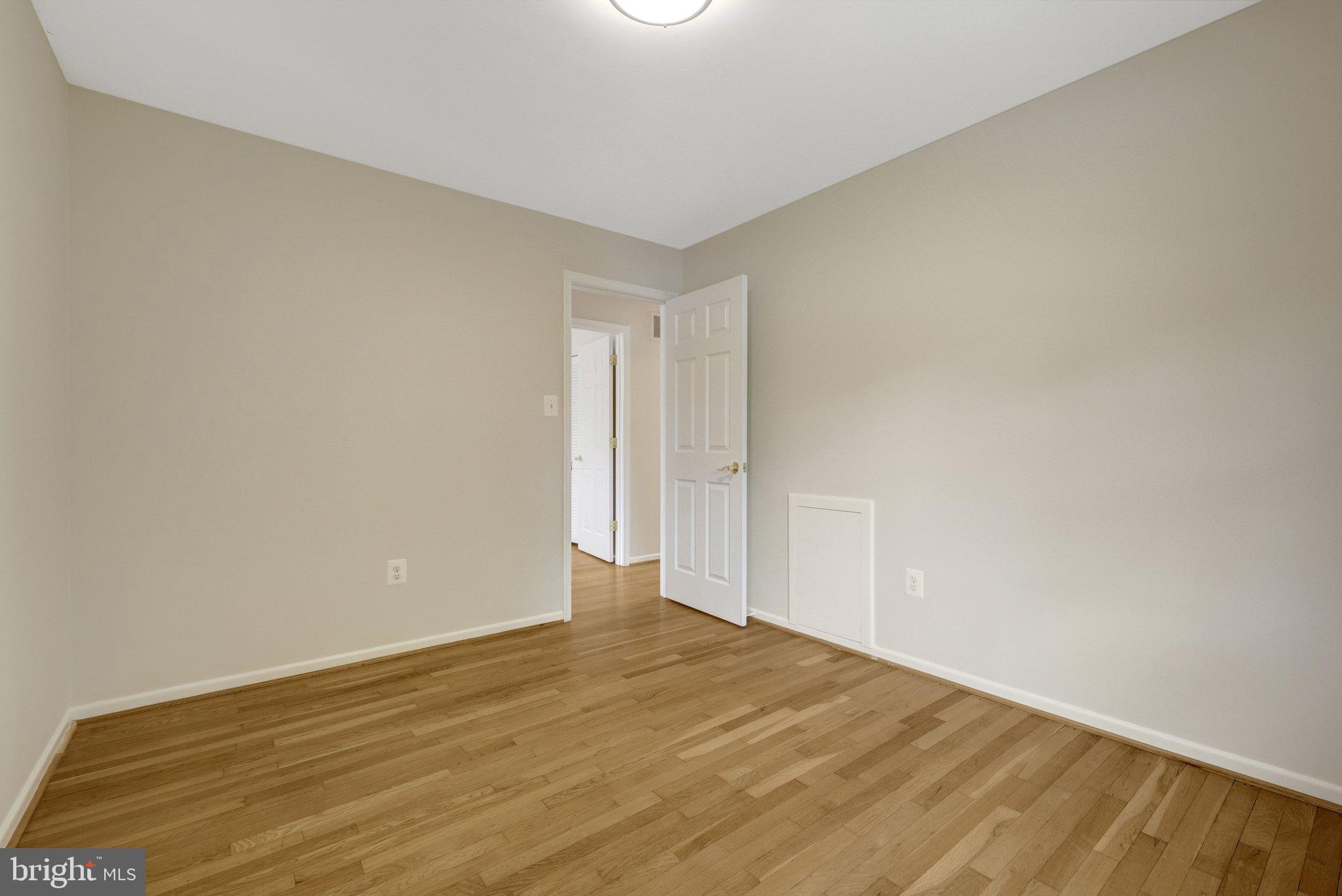 MANTUA HILLS - Residential