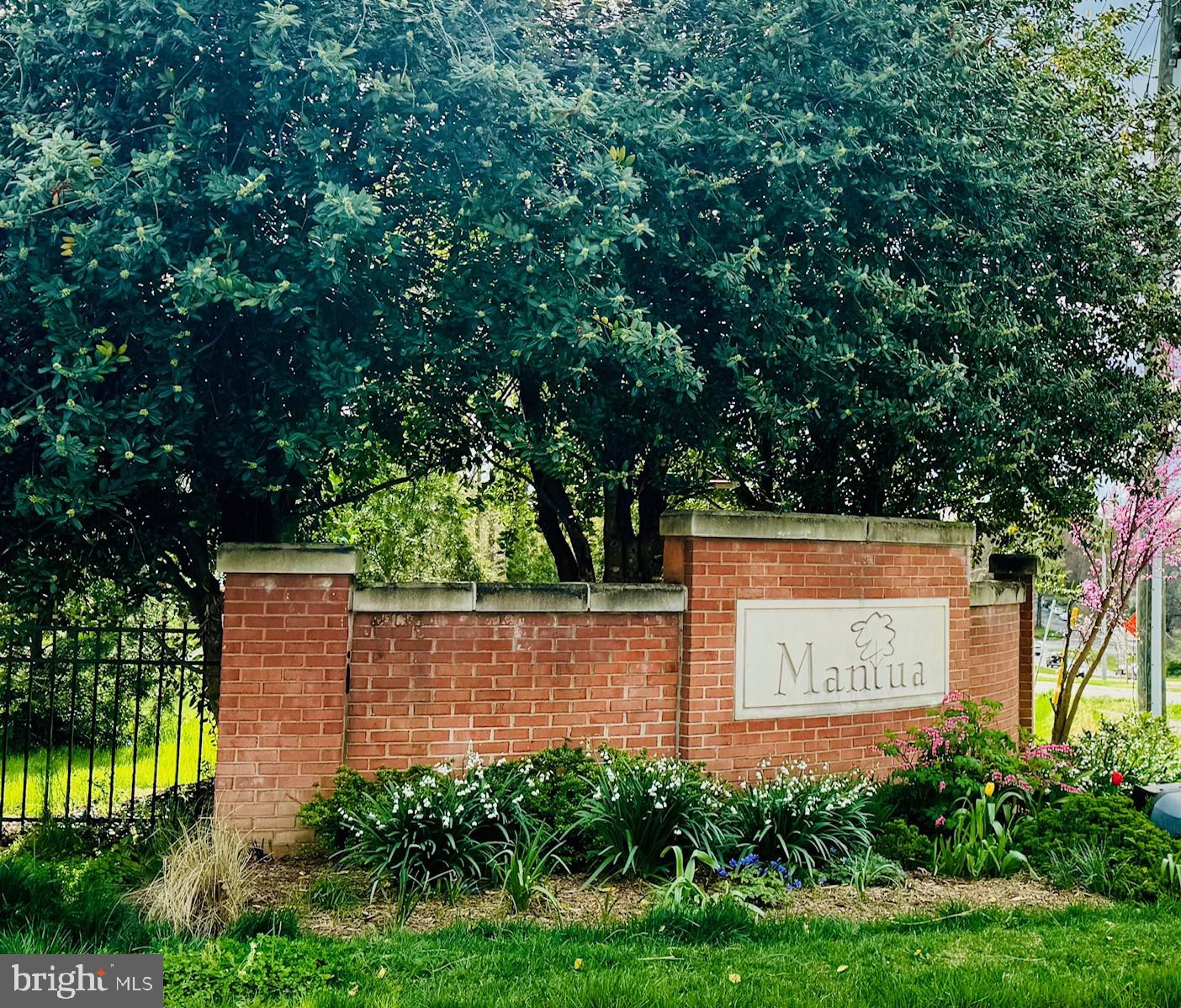 MANTUA HILLS - Residential