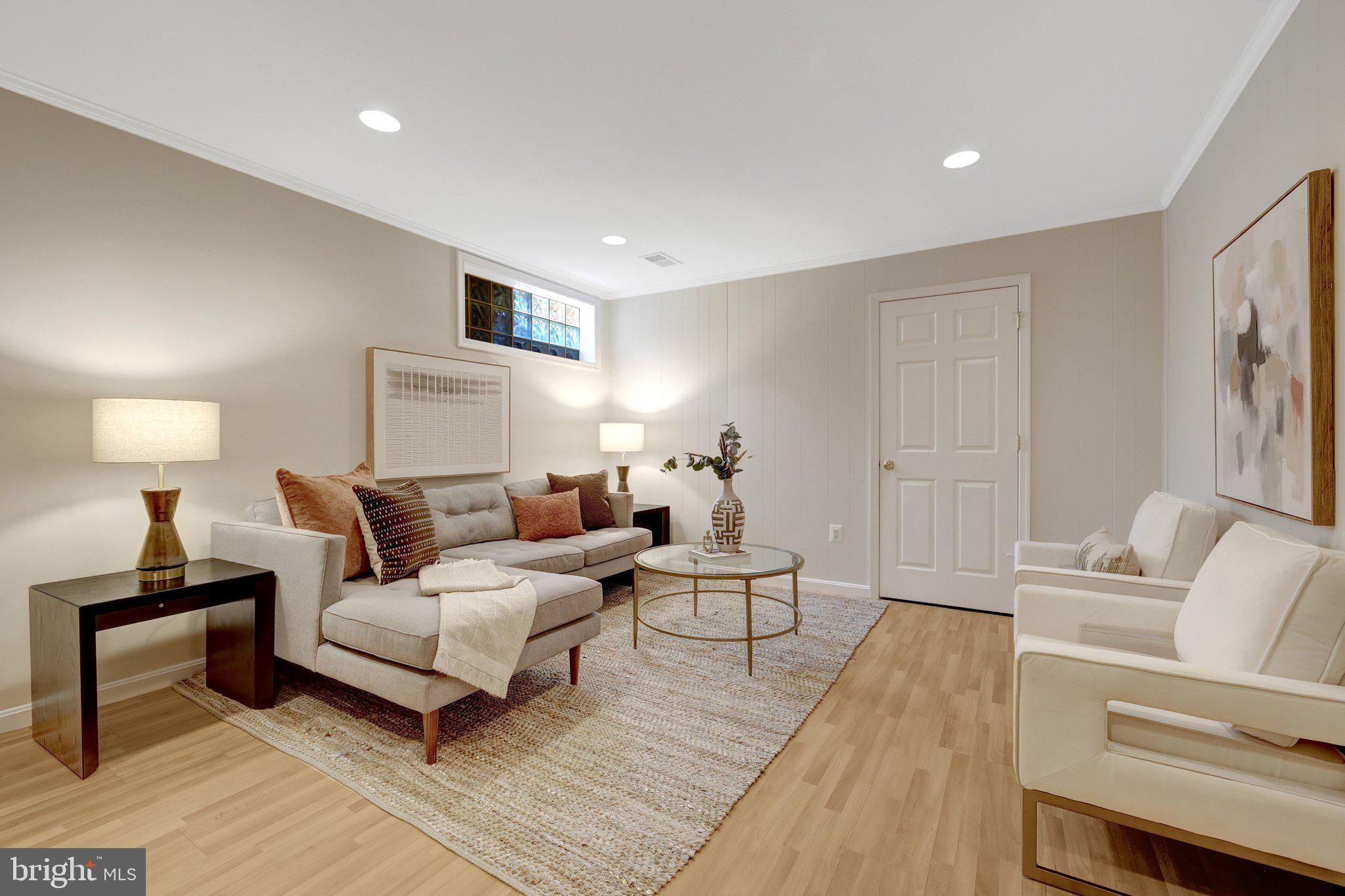 MANTUA HILLS - Residential