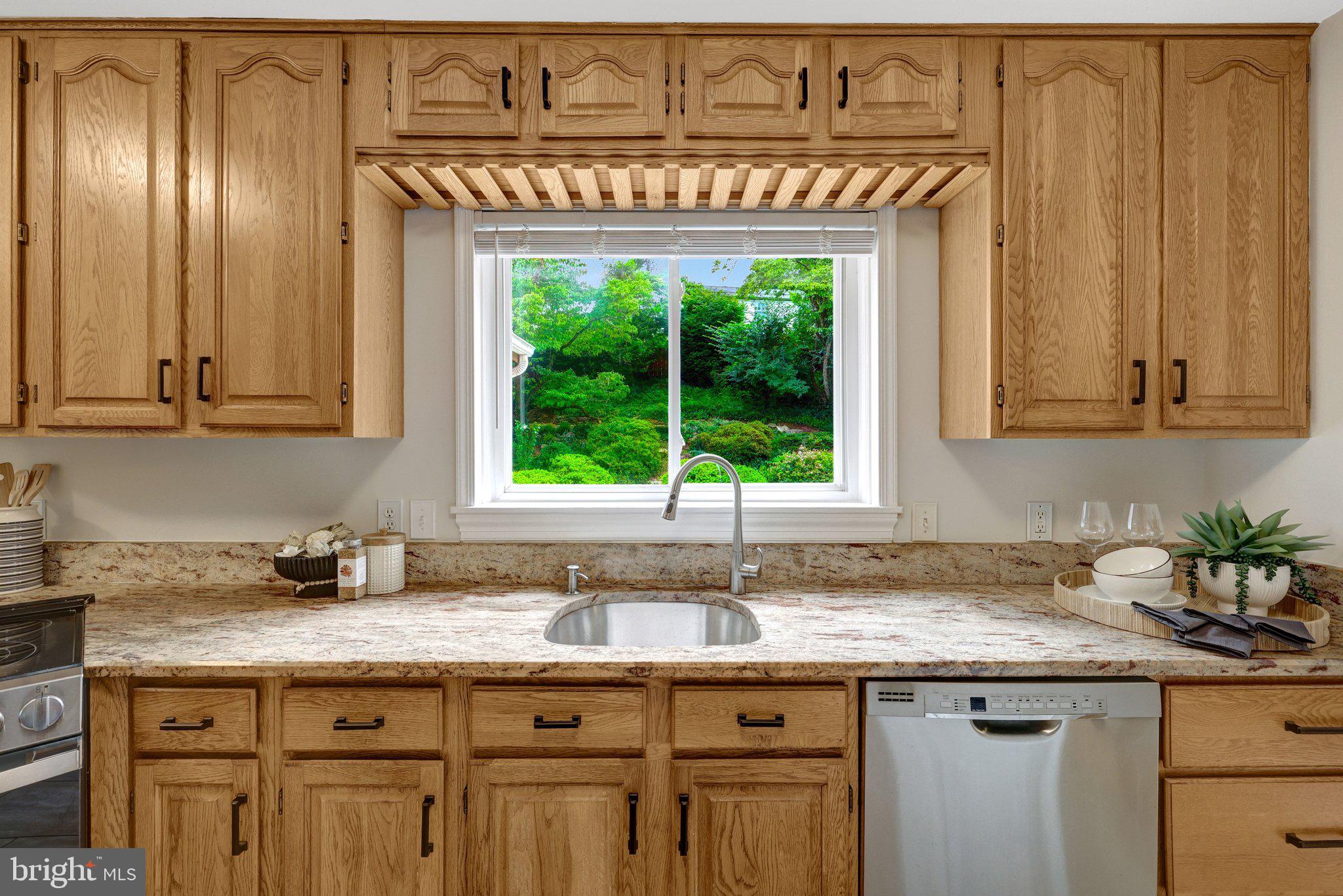 MANTUA HILLS - Residential