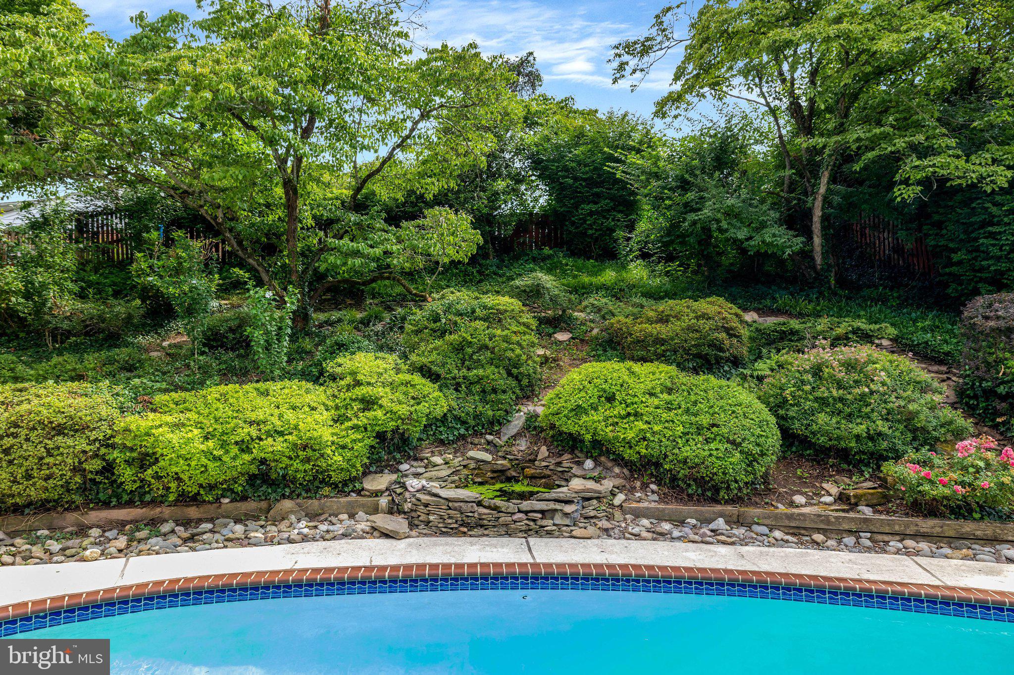 MANTUA HILLS - Residential