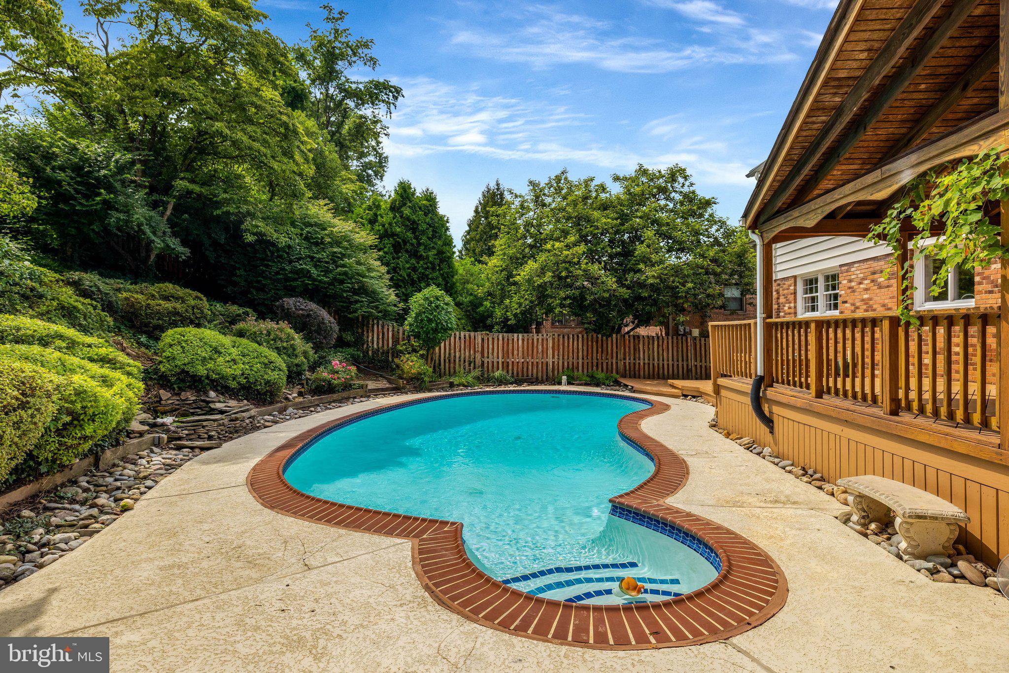 MANTUA HILLS - Residential