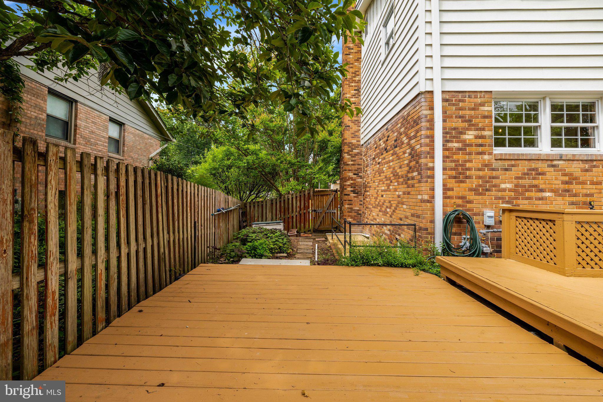 MANTUA HILLS - Residential