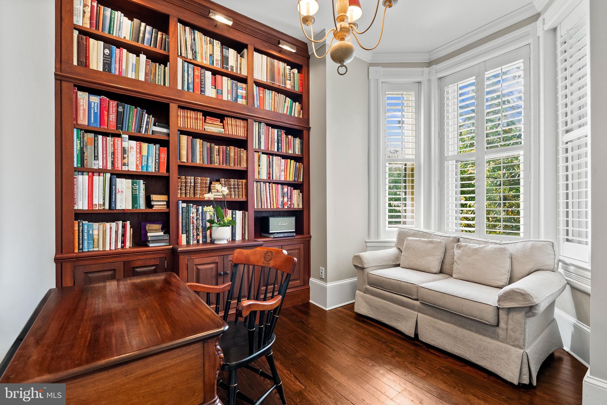 GEORGETOWN - Residential