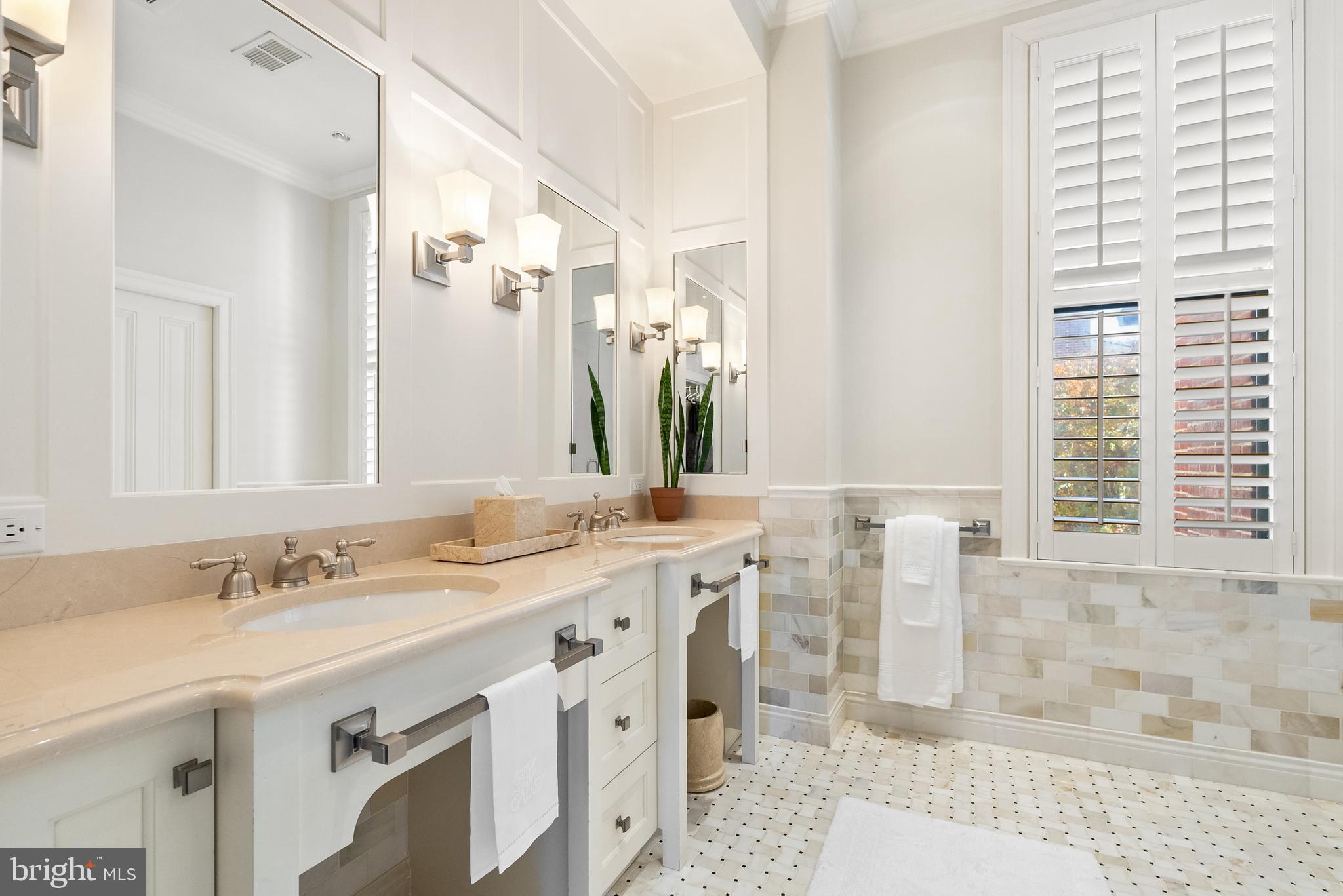 GEORGETOWN - Residential