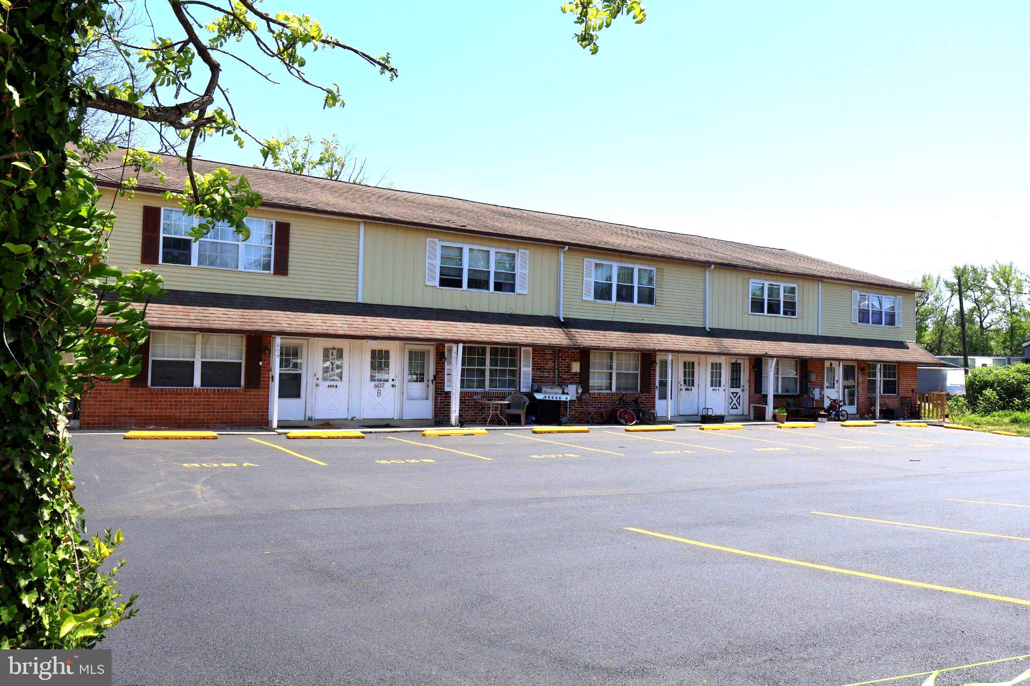 A rare opportunity to own a solid investment with unlimited growth potential. This 10 Unit Apartment Complex was built in 1978 of solid stucco construction. Each unit consists of 2 Bedrooms, 1 1/2 baths. All units have a Juliet balcony, individual HVAC, dishwasher, washer/dryer hook-ups, refrigerator, hot water heaters, carpet/wood floors and tile bathrooms. There is a newly paved parking lot with 20 Parking Spaces to accommodate both tenants and guests. Ample green space at the rear for outdoor enjoyment and front porches for all the first floor units. The building is located in the desirable Springfield School District. While there are separate tax ID numbers, this MUST BE SOLD AS ONE UNIT. Proof of funds and/or a pre-qualification letter must be submitted prior to ALL showings. Do not disturb tenants. 
*All Units are to be Sold Combined, not separately. Tax Id Numbers: 29-00-0018-65, 29-00-0018-64, 29-00-0018-63, 29-00-0018-62, and 29-00-0018-61.