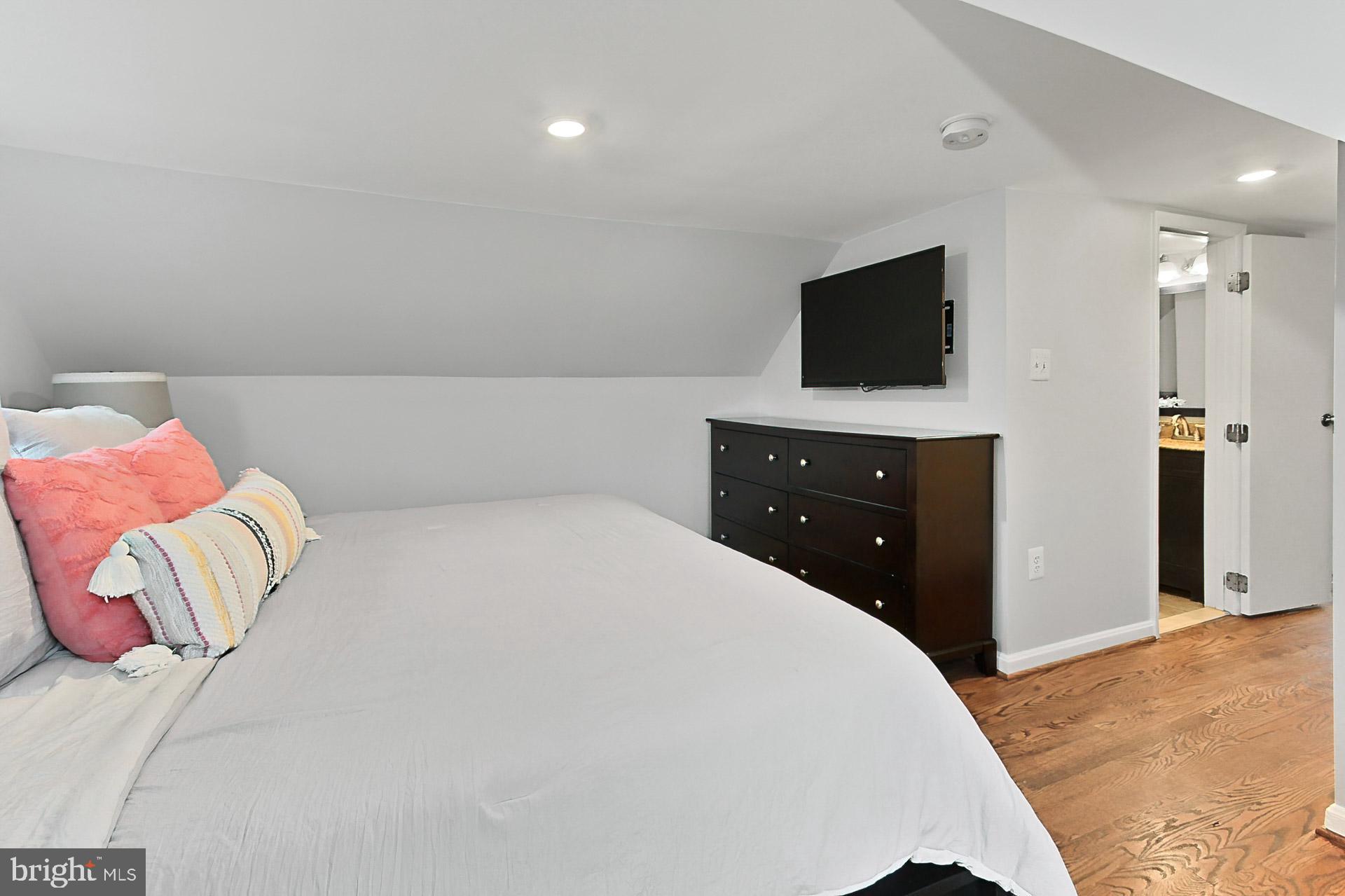 CITY PARK HOMES - Residential