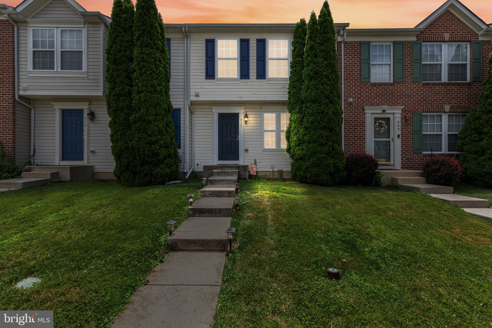 HOLLY WOODS - Residential