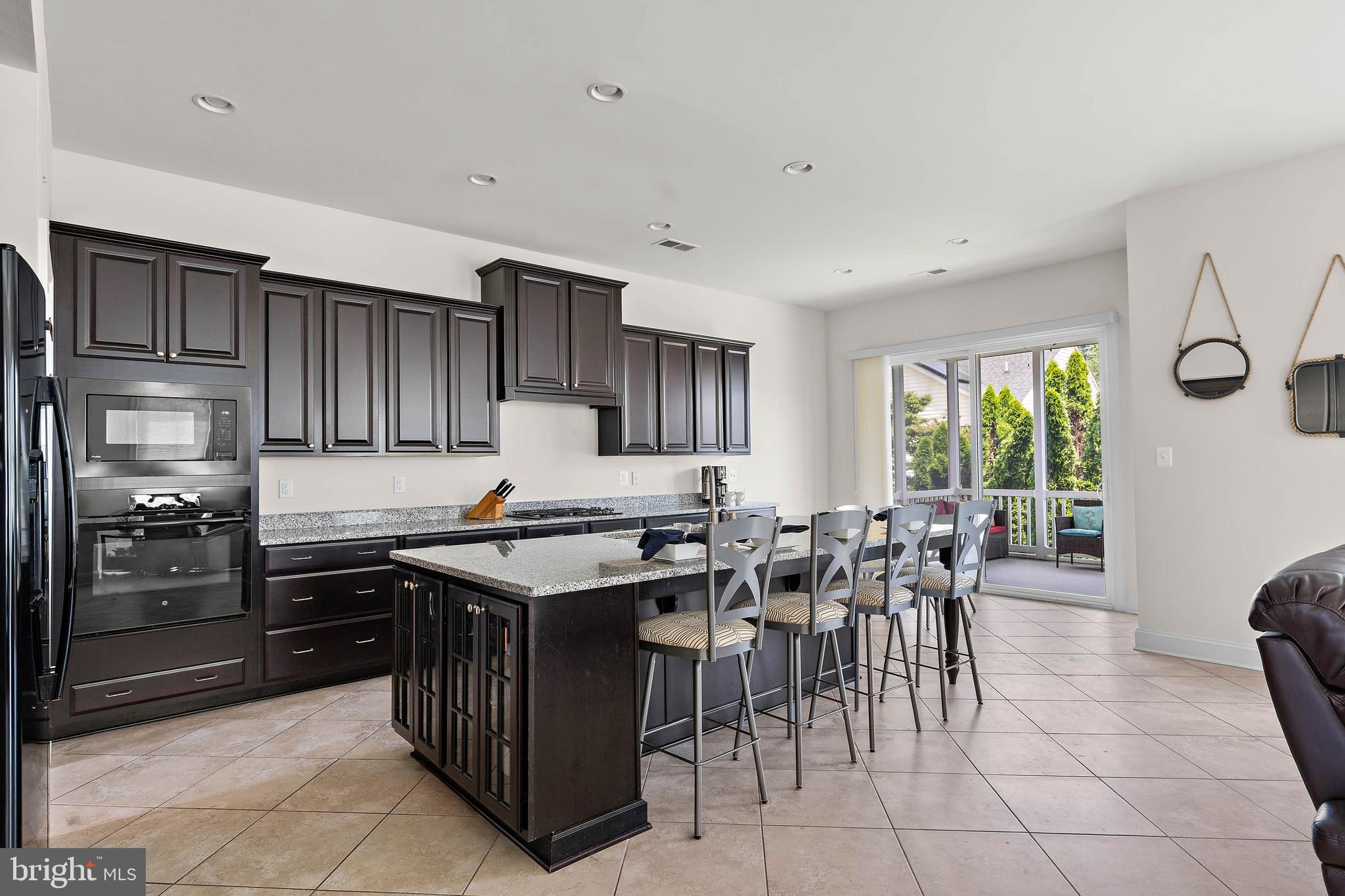 GRANDE AT CANAL POINTE - Residential