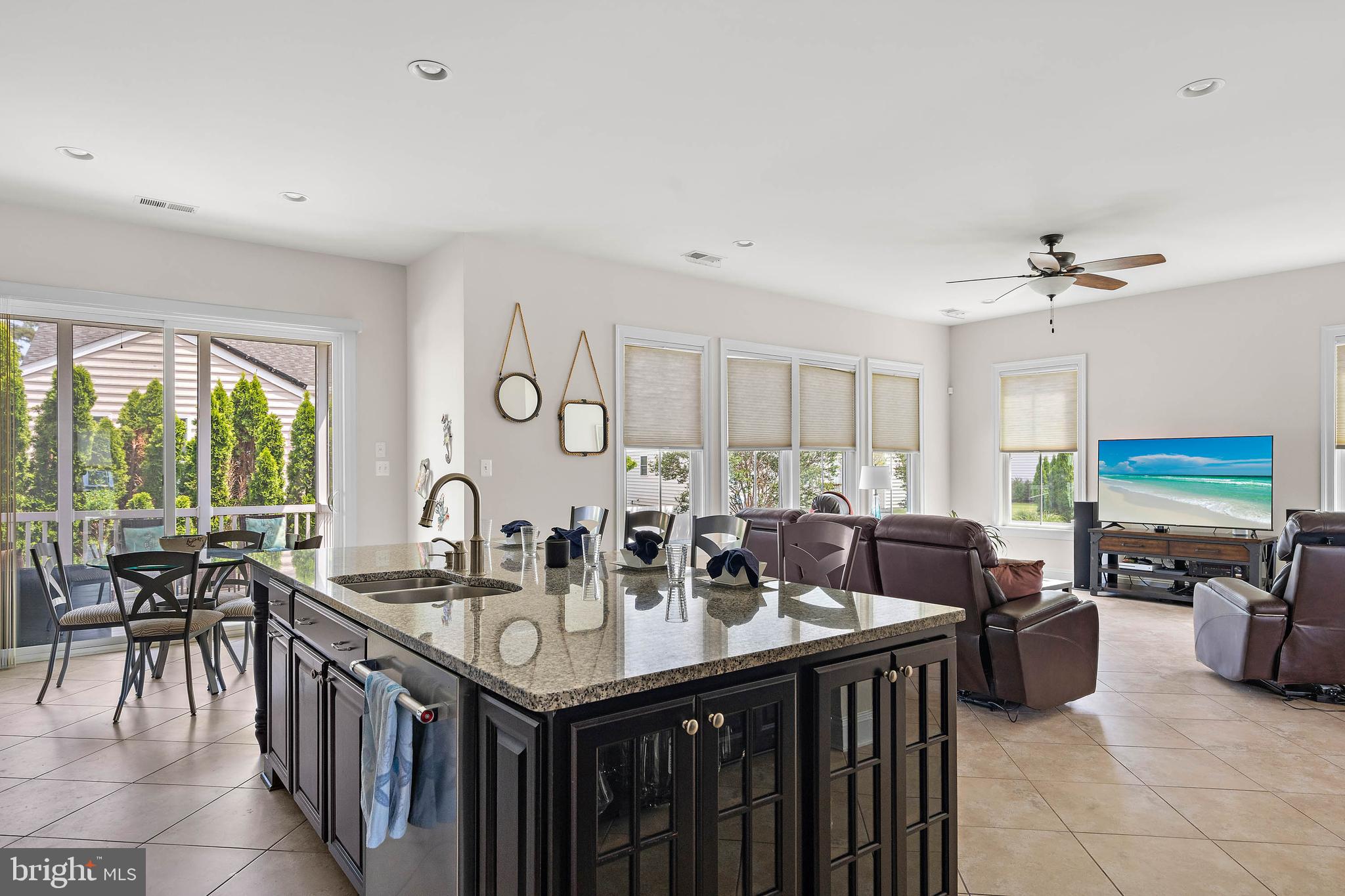 GRANDE AT CANAL POINTE - Residential