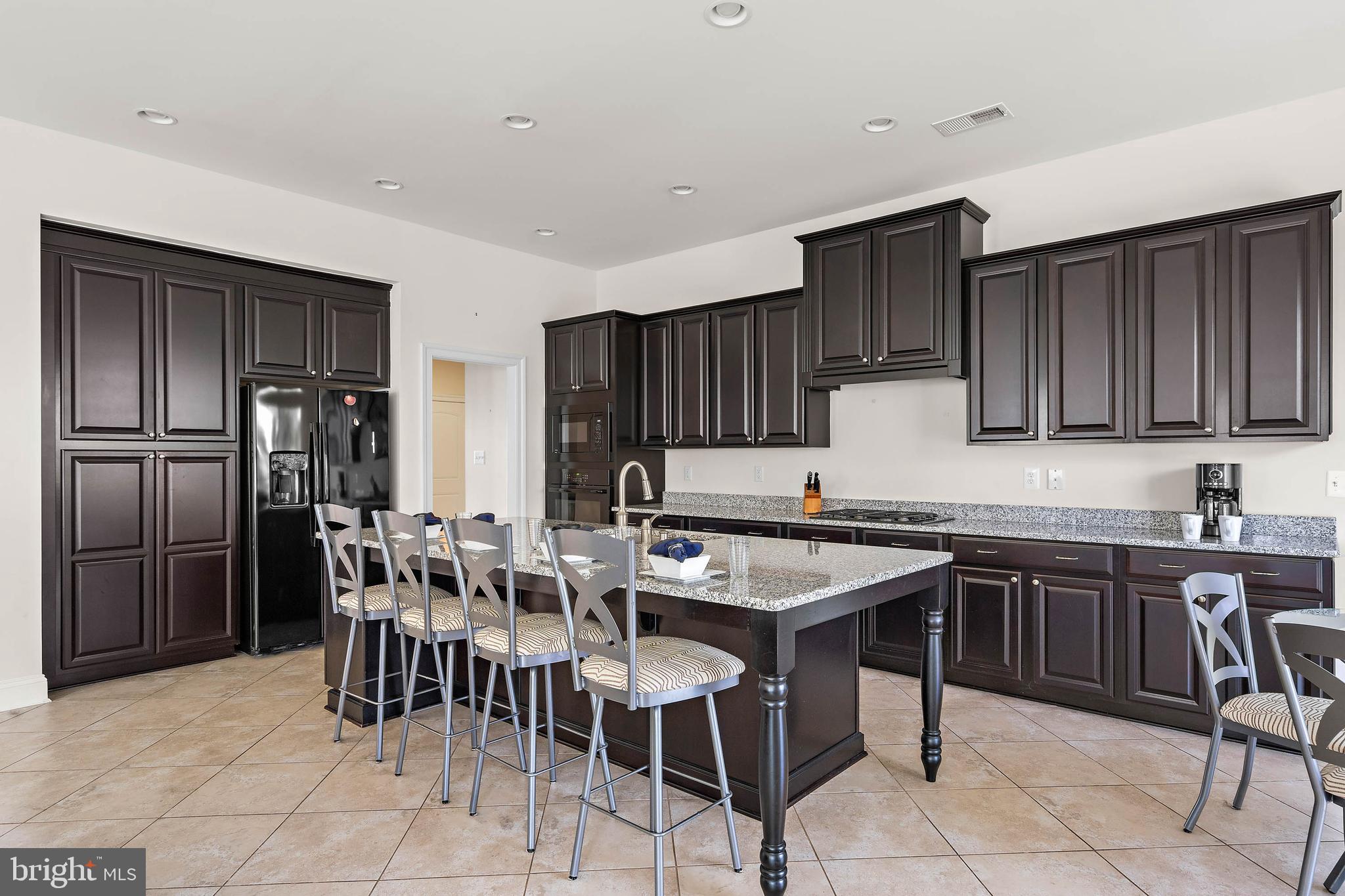 GRANDE AT CANAL POINTE - Residential