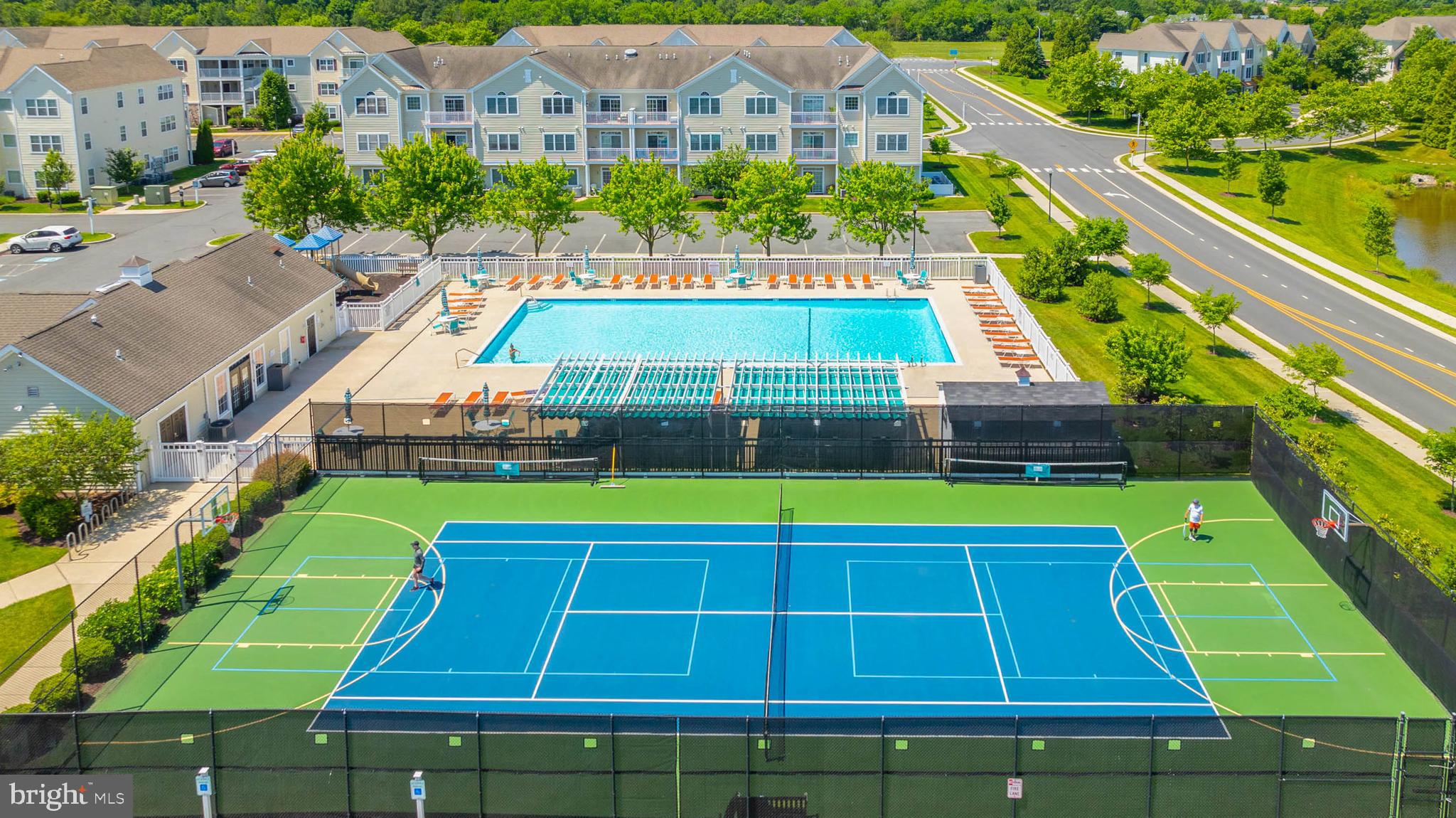 GRANDE AT CANAL POINTE - Residential