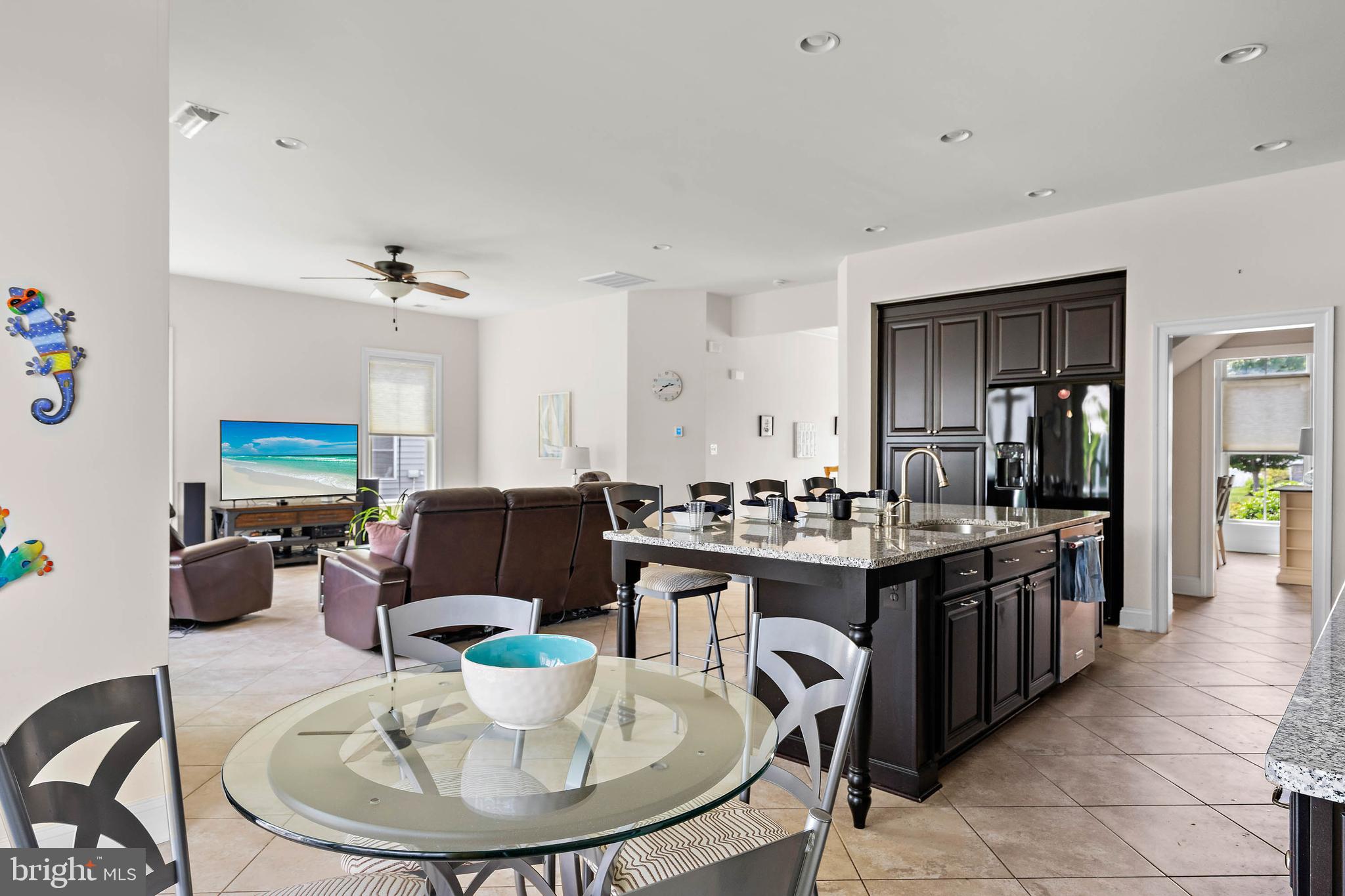 GRANDE AT CANAL POINTE - Residential
