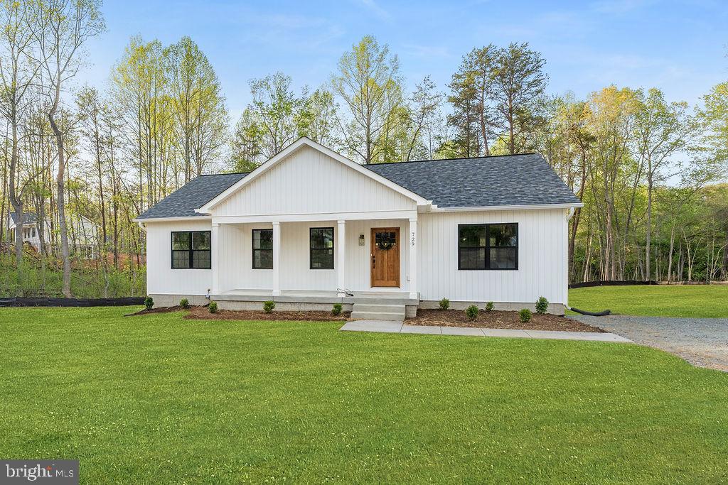 Completed New construction - The Boxwood from Ironwood Homes on 1.76 acres. Simple, yet elegant, this modern reinterpretation of country chic is the perfect home in which a young family can grow. The Boxwood’s open floor plan creates a bright and airy atmosphere. Each home is expertly fashioned with a luxury primary bathroom, farmhouse sink, exposed natural beams, and much more to give it a uniquely custom feel. Gorgeous 5 bedroom 3 full bath ranch home! quartz countertops and stainless steel appliances in the kitchen. There are tons of upgrades throughout the home- free-standing tub, hardwood floors, custom-look light fixtures, and gorgeous tiles! A completely finished basement provides another bedroom, a full bath, and a large recreation area! You don't want to miss this opportunity! grass is virtually added