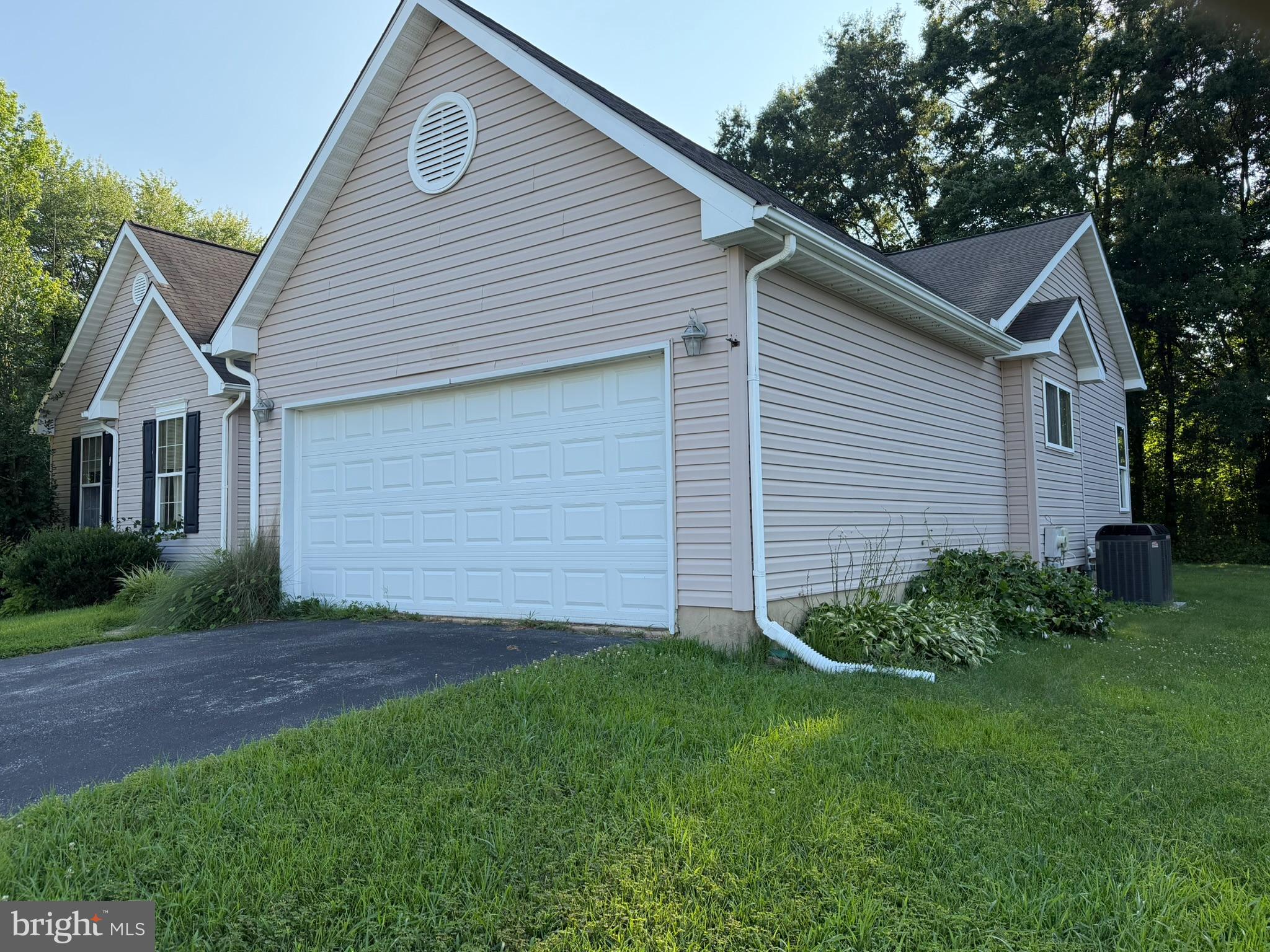 CHANDELEUR WOODS - Residential