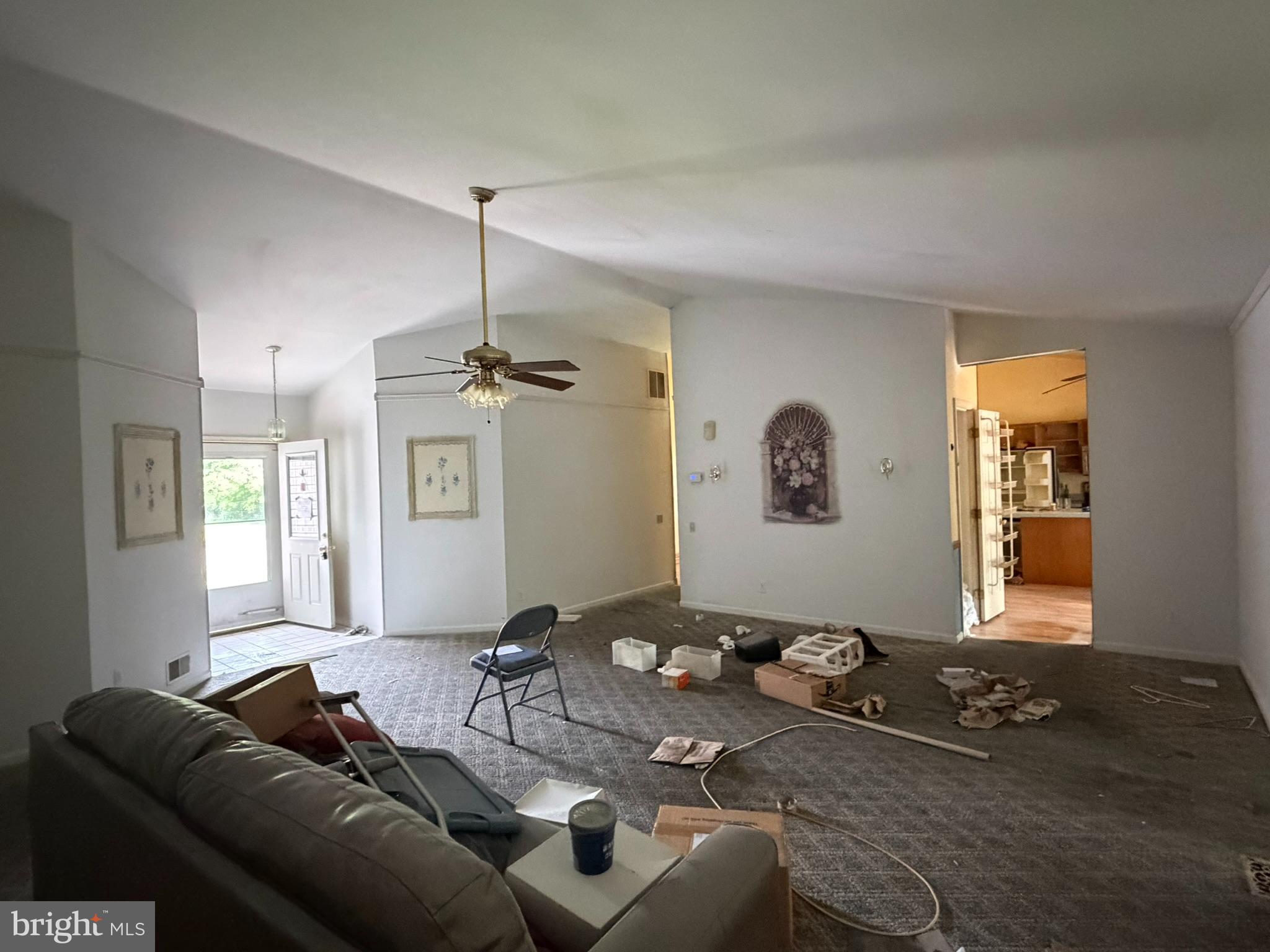 CHANDELEUR WOODS - Residential