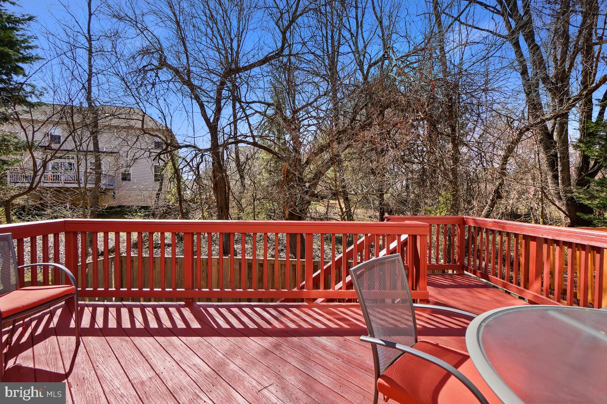 KINGSVIEW VILLAGE - Residential