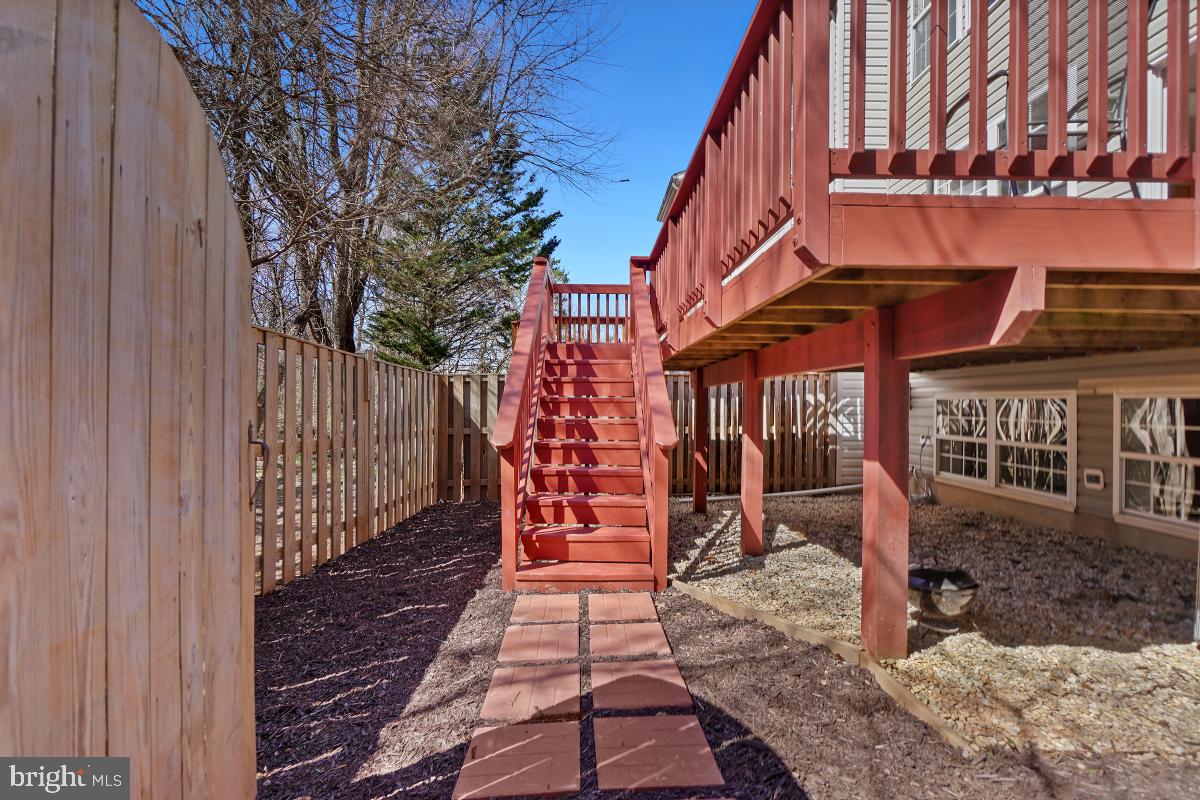 KINGSVIEW VILLAGE - Residential