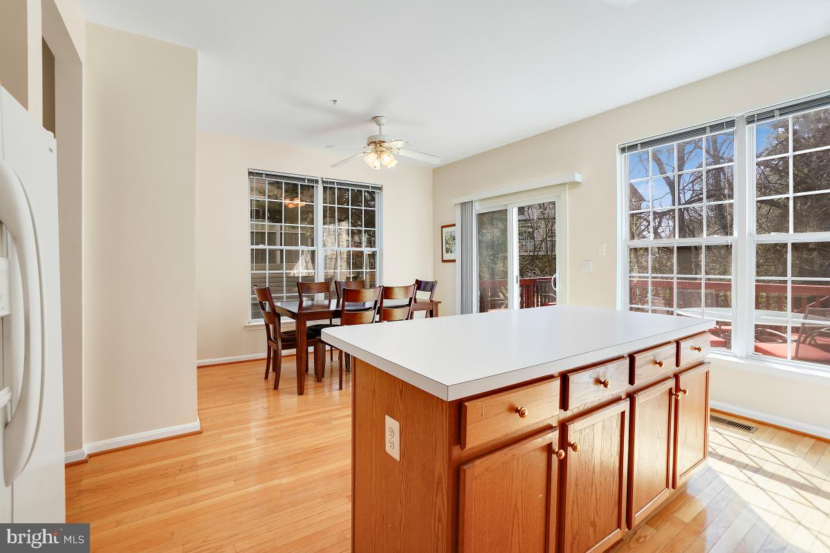 KINGSVIEW VILLAGE - Residential