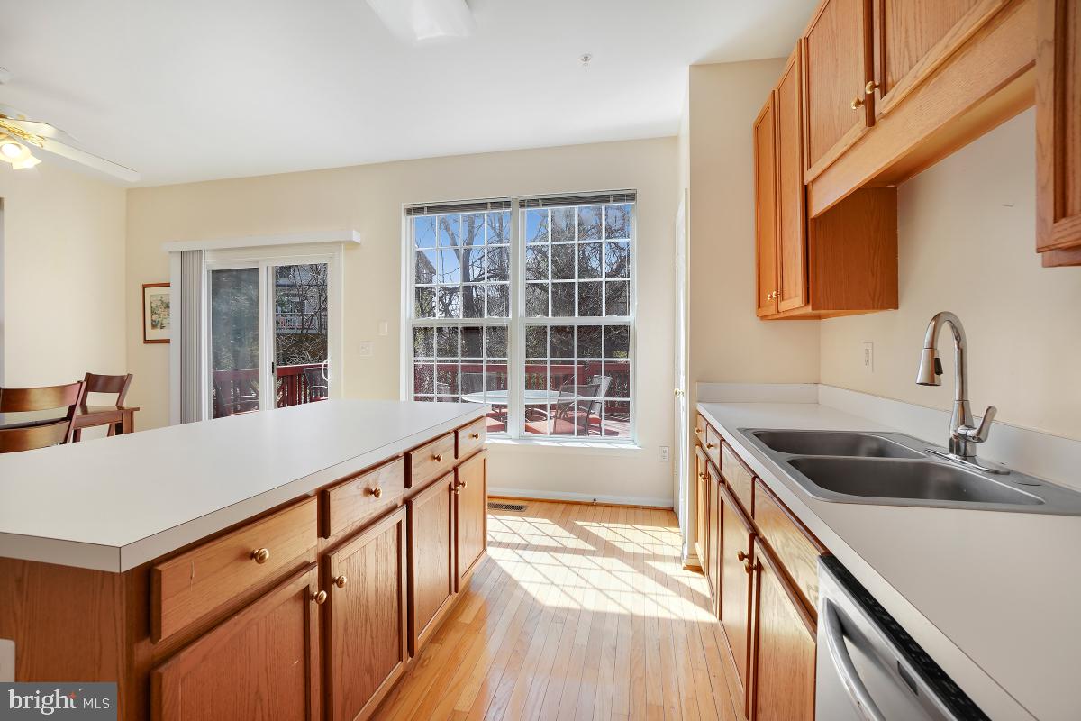 KINGSVIEW VILLAGE - Residential